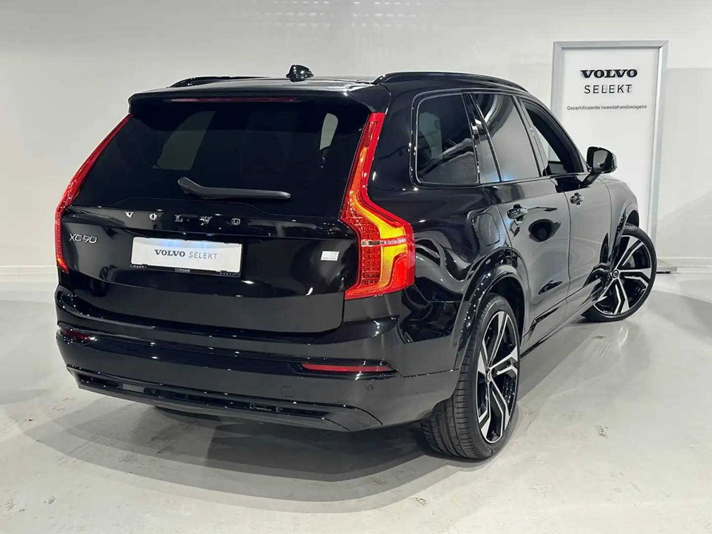 Volvo XC90 T8 Recharge Dark Long Range + LUCHTVERING/TREKH Zwart - 2