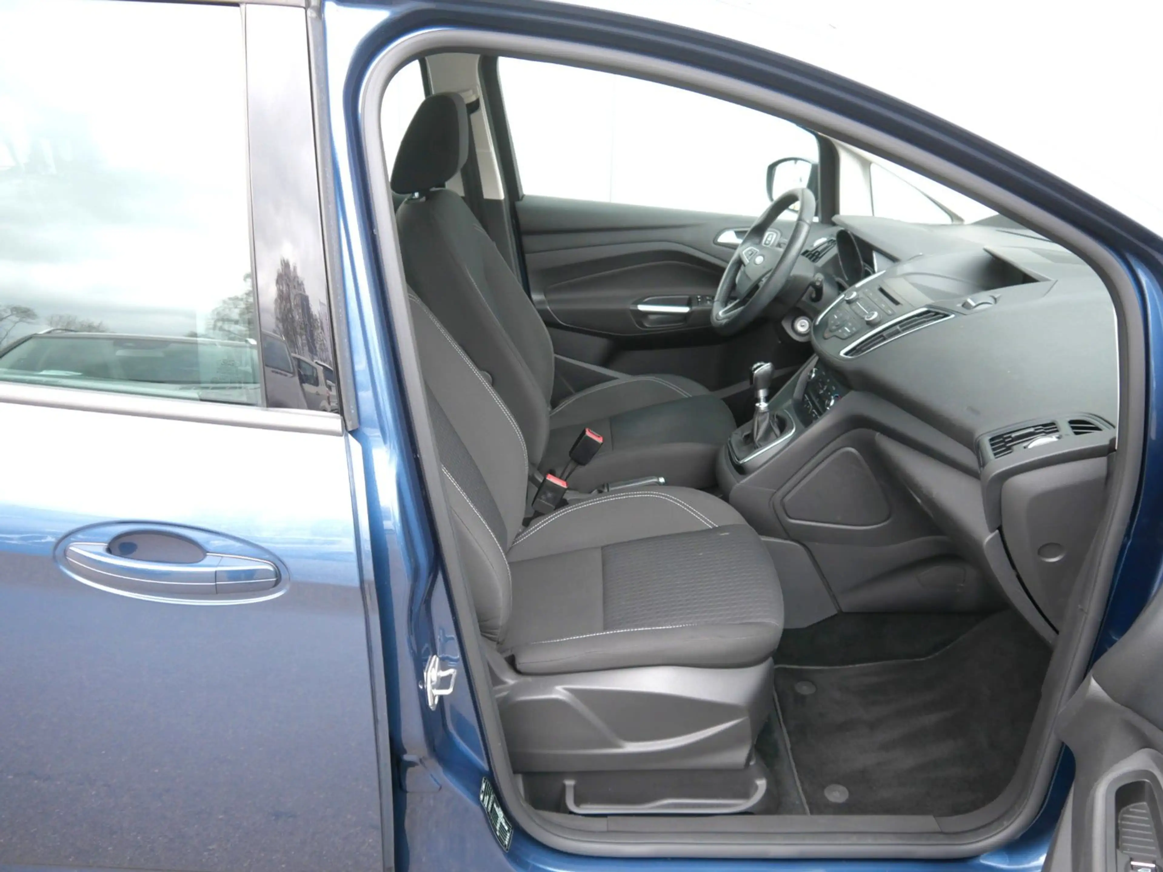 Ford Grand C-Max Grand C-MAX 1.0 EcoBoost Trend — photo 13