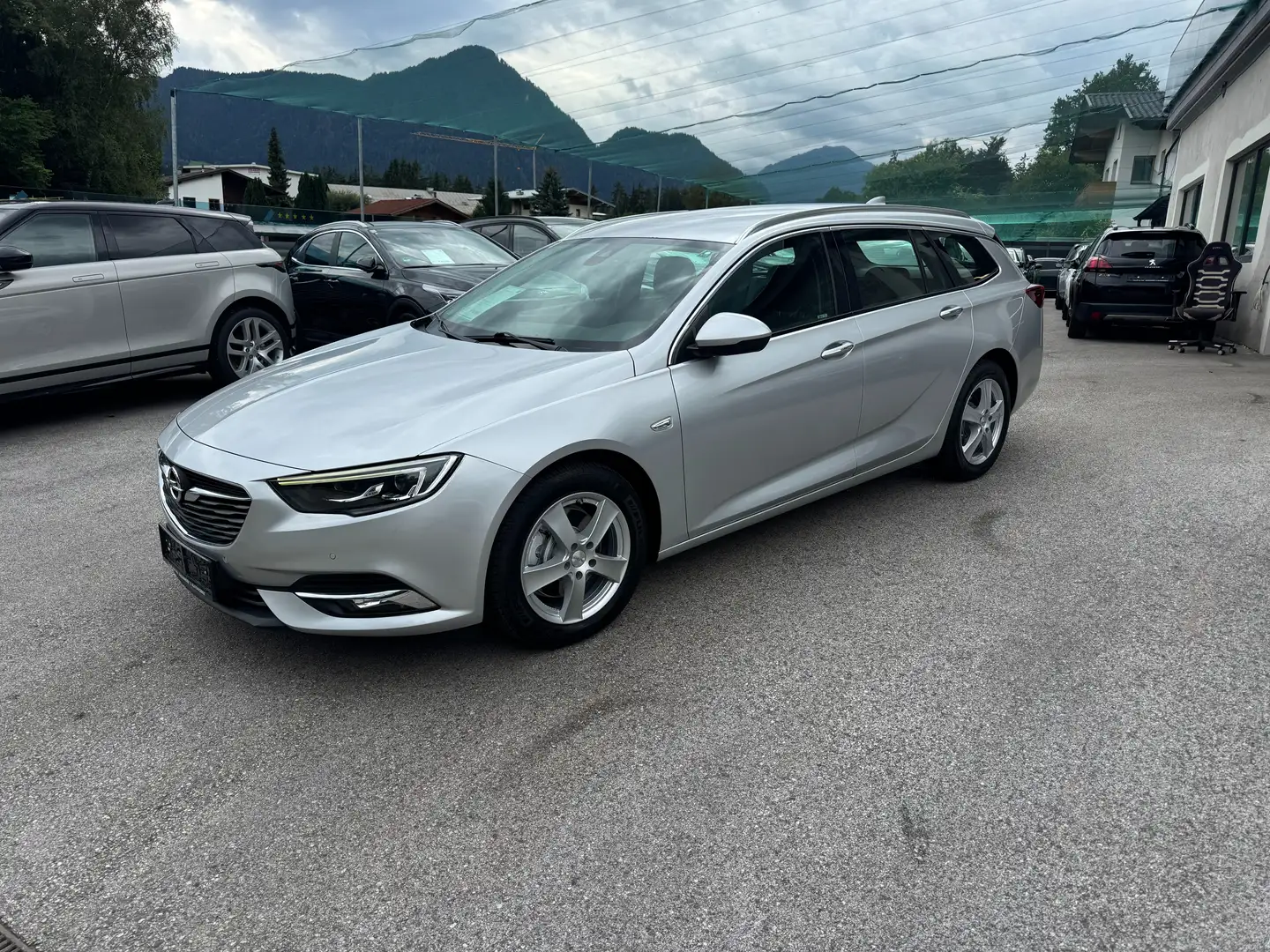 Opel Insignia Innovation Grau - 1