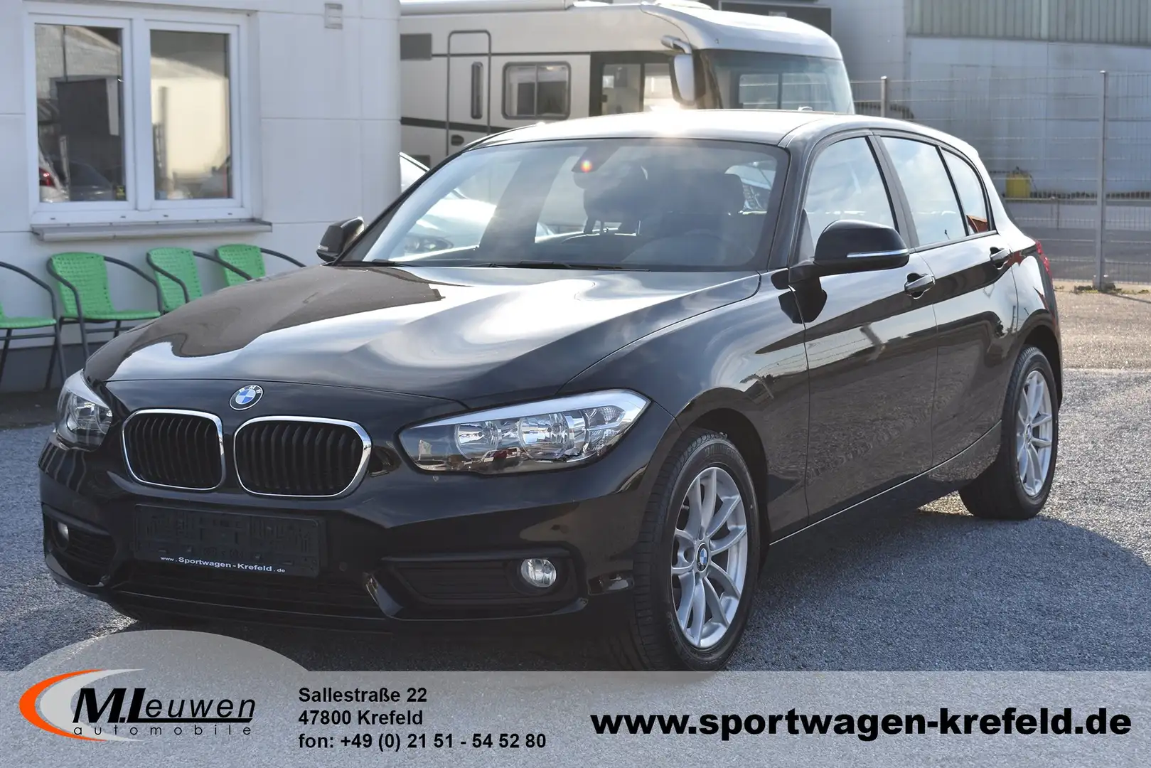 BMW 116 i Advantage 5türig *NAVI*PDC*ALU*SHZG* Schwarz - 1