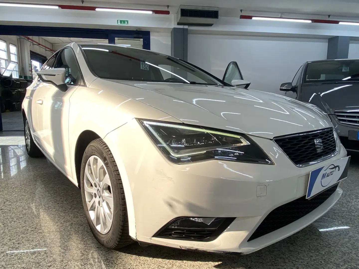 SEAT Leon 5p 1.4 tgi Business Led s&s 110cv Blanco - 2