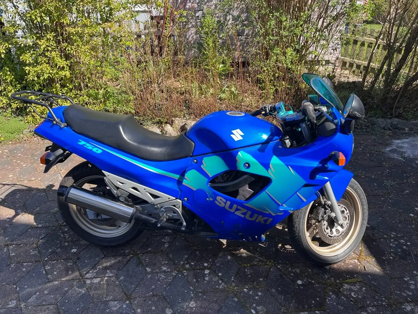 Suzuki GSF 750 GR 78 A Niebieski - 1