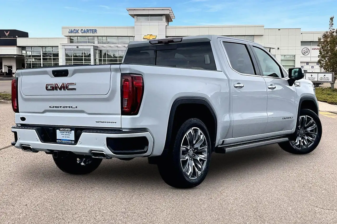 GMC Sierra 1500 снимка GMC Sierra 1500
