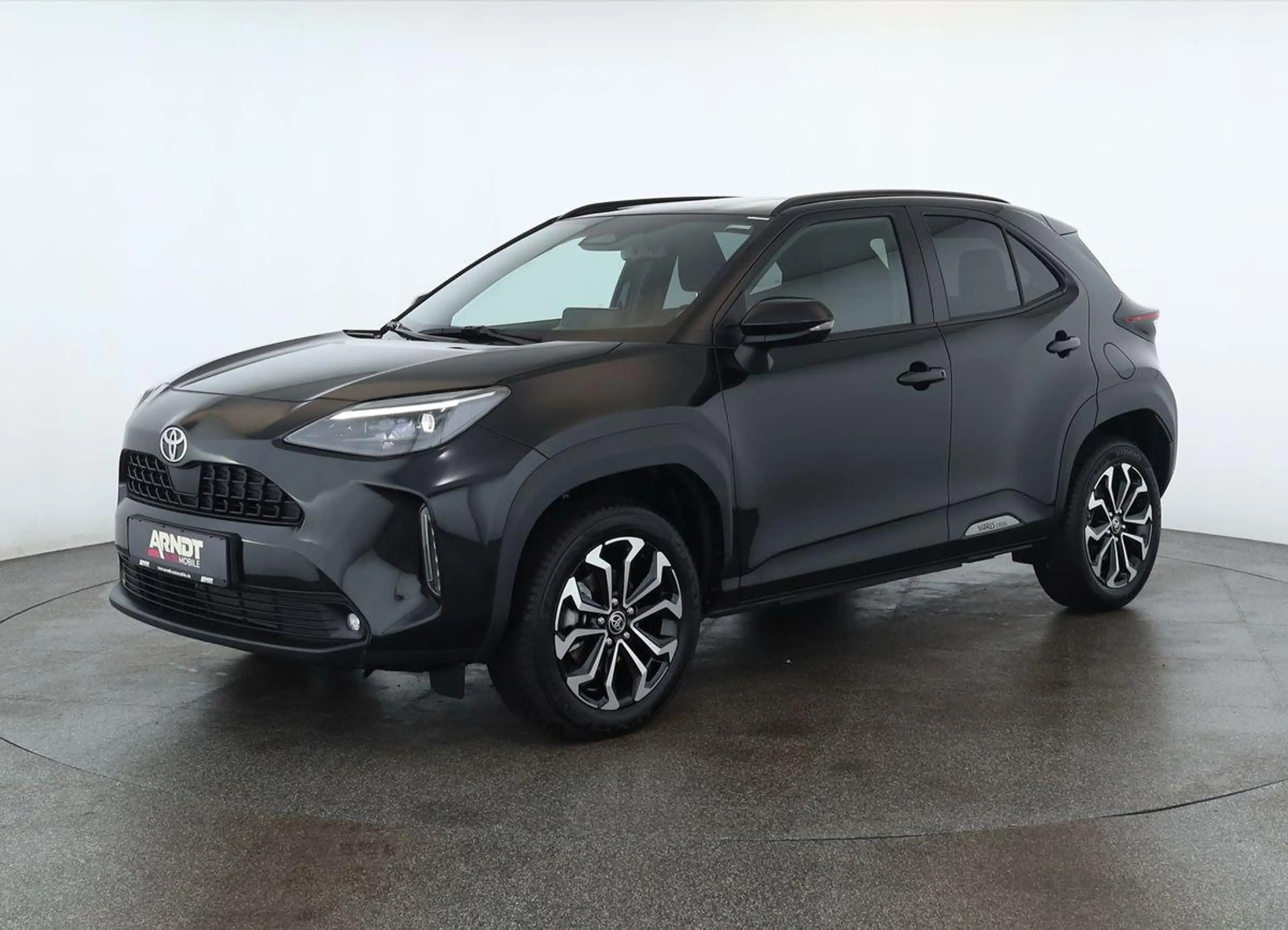 Toyota Yaris Cross Hybrid Teamplayer LED Nav SitzHZ Kam — photo 2