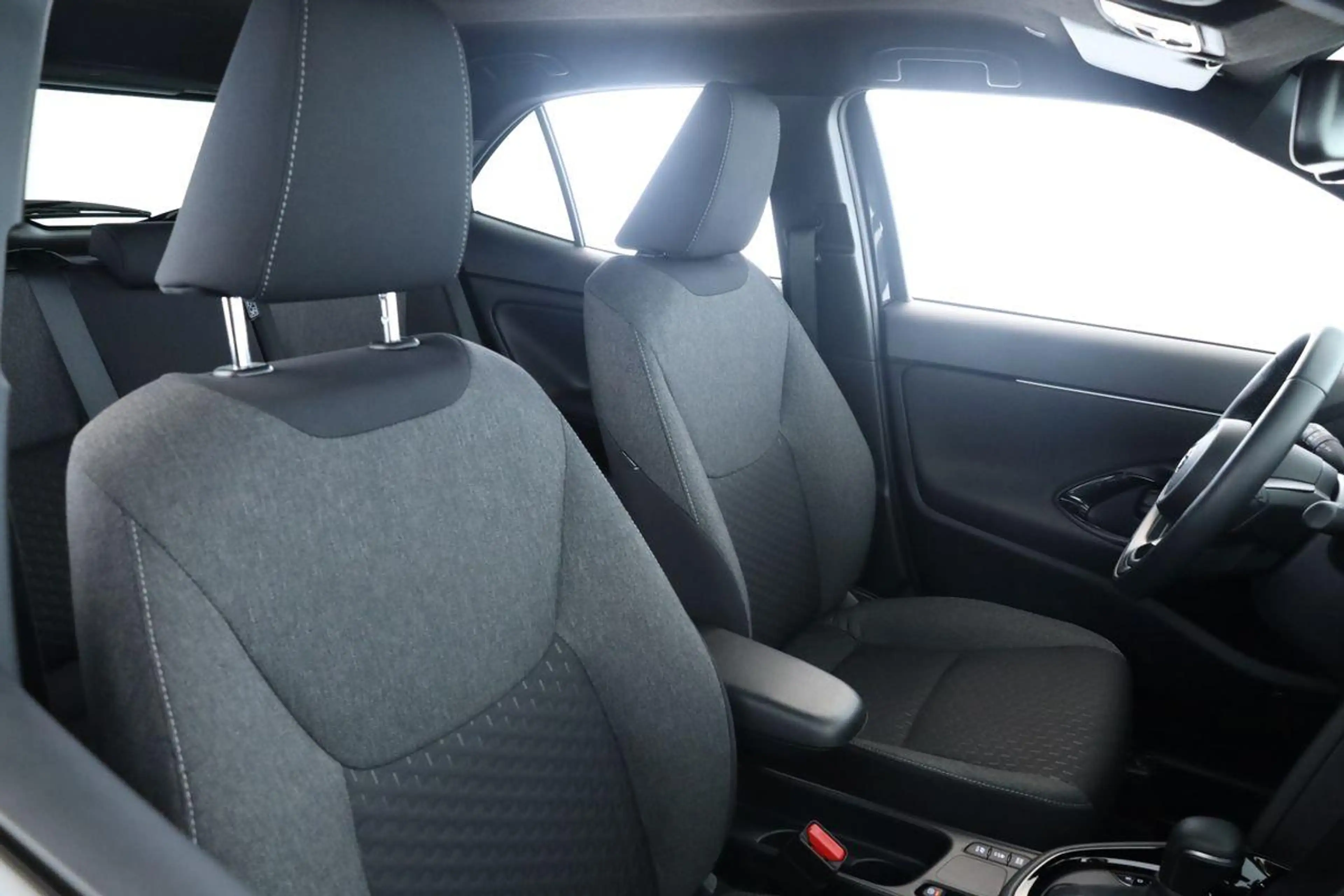 Toyota Yaris Cross Hybrid Teamplayer LED Nav SitzHZ Kam — photo 14