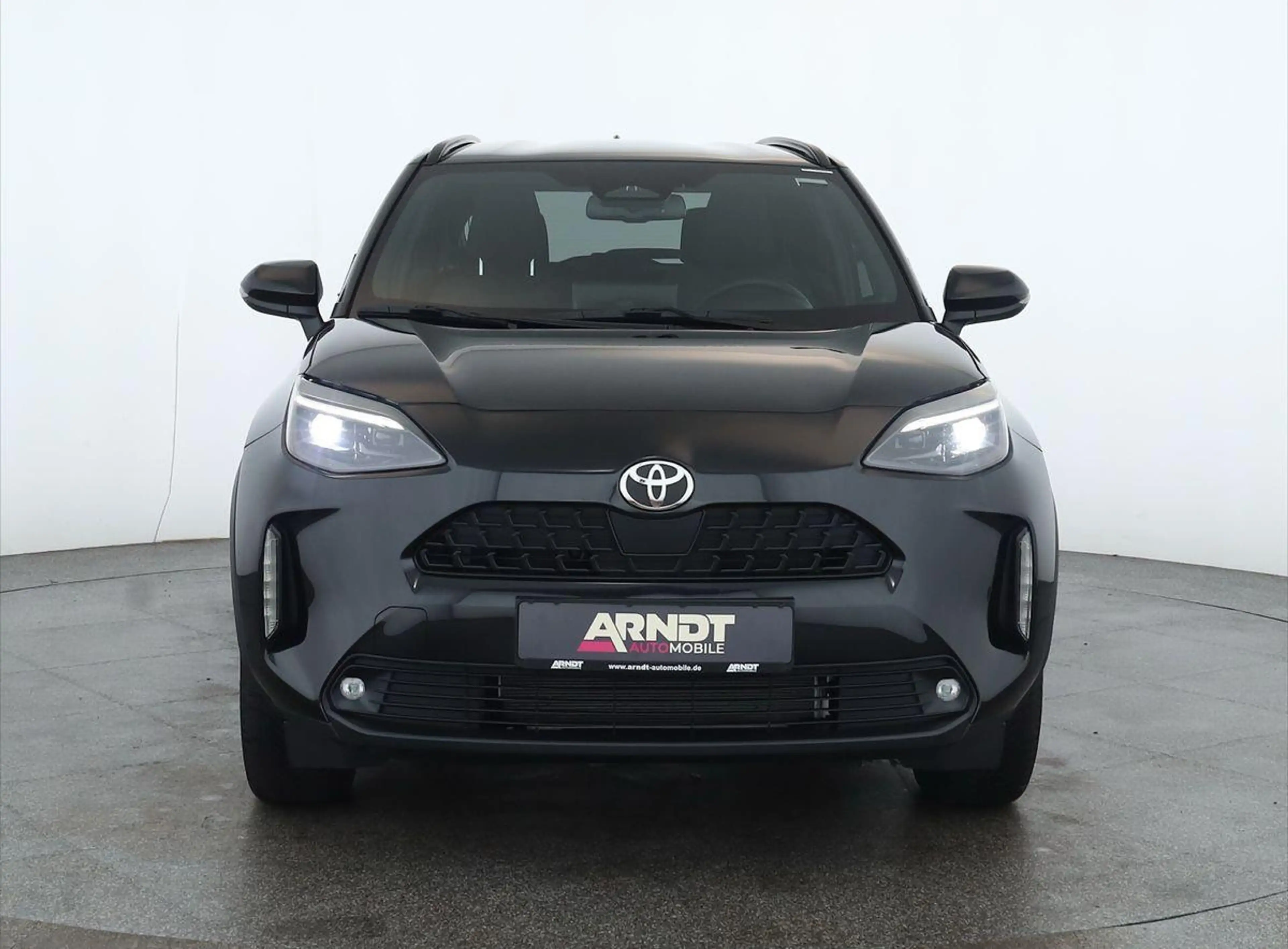 Toyota Yaris Cross Hybrid Teamplayer LED Nav SitzHZ Kam — photo 3
