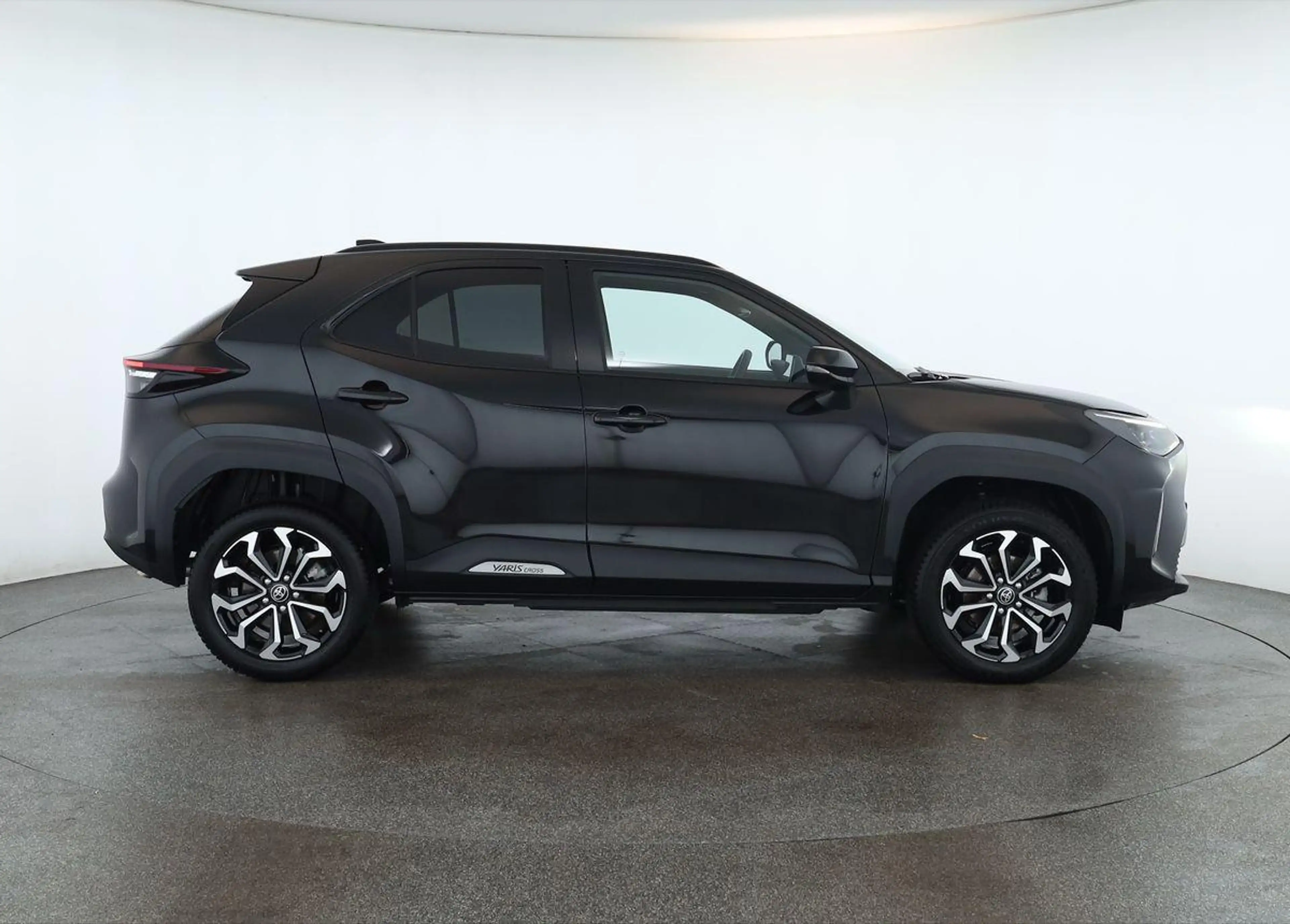Toyota Yaris Cross Hybrid Teamplayer LED Nav SitzHZ Kam — photo 4
