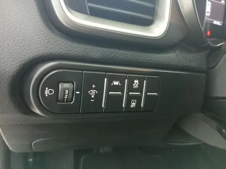 Kia XCeed 1.0 T-GDi Drive 2022, foto 14