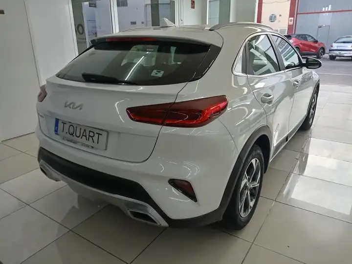Kia XCeed 1.0 T-GDi Drive 2022, foto 4