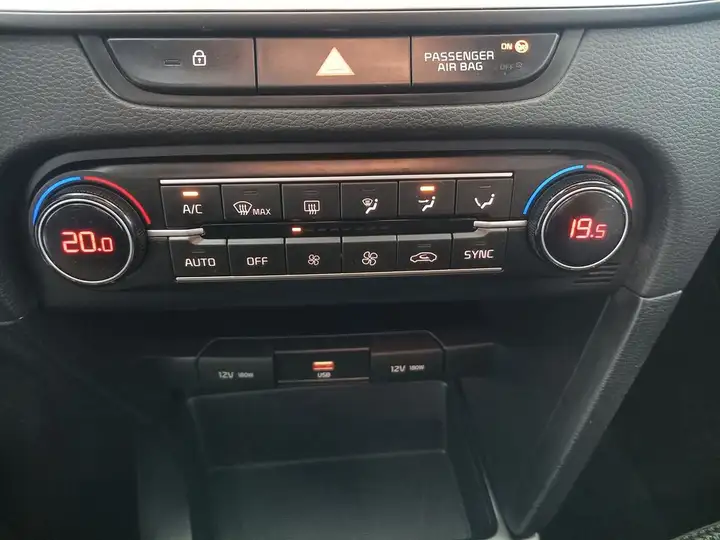 Kia XCeed 1.0 T-GDi Drive 2022, foto 10