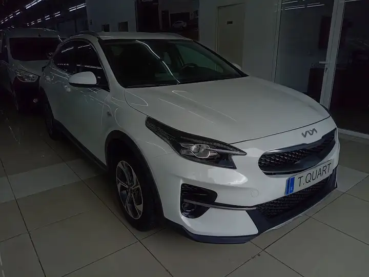 Kia XCeed 1.0 T-GDi Drive 2022, foto 2
