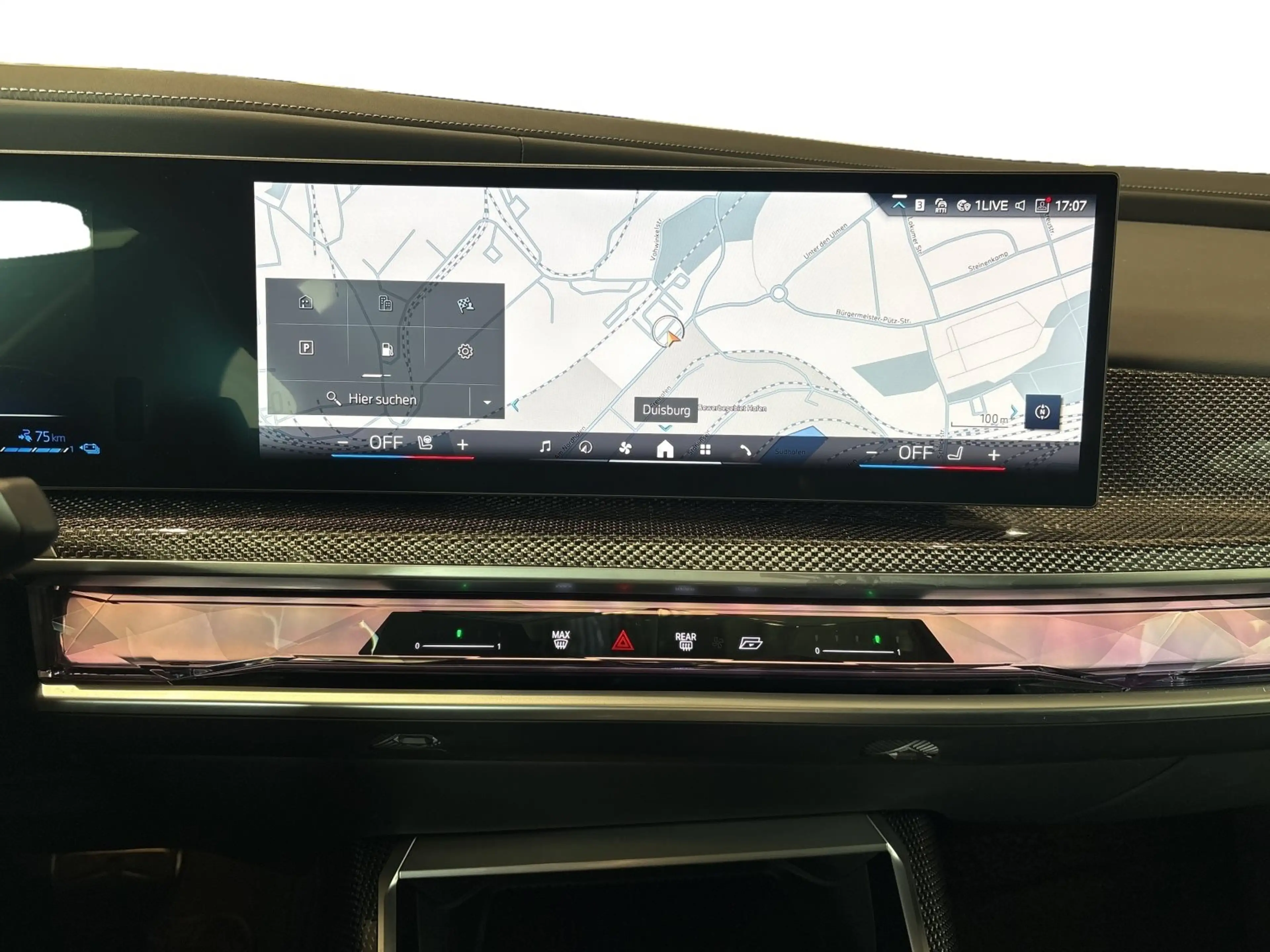 BMW 750 e xDrive — photo 15
