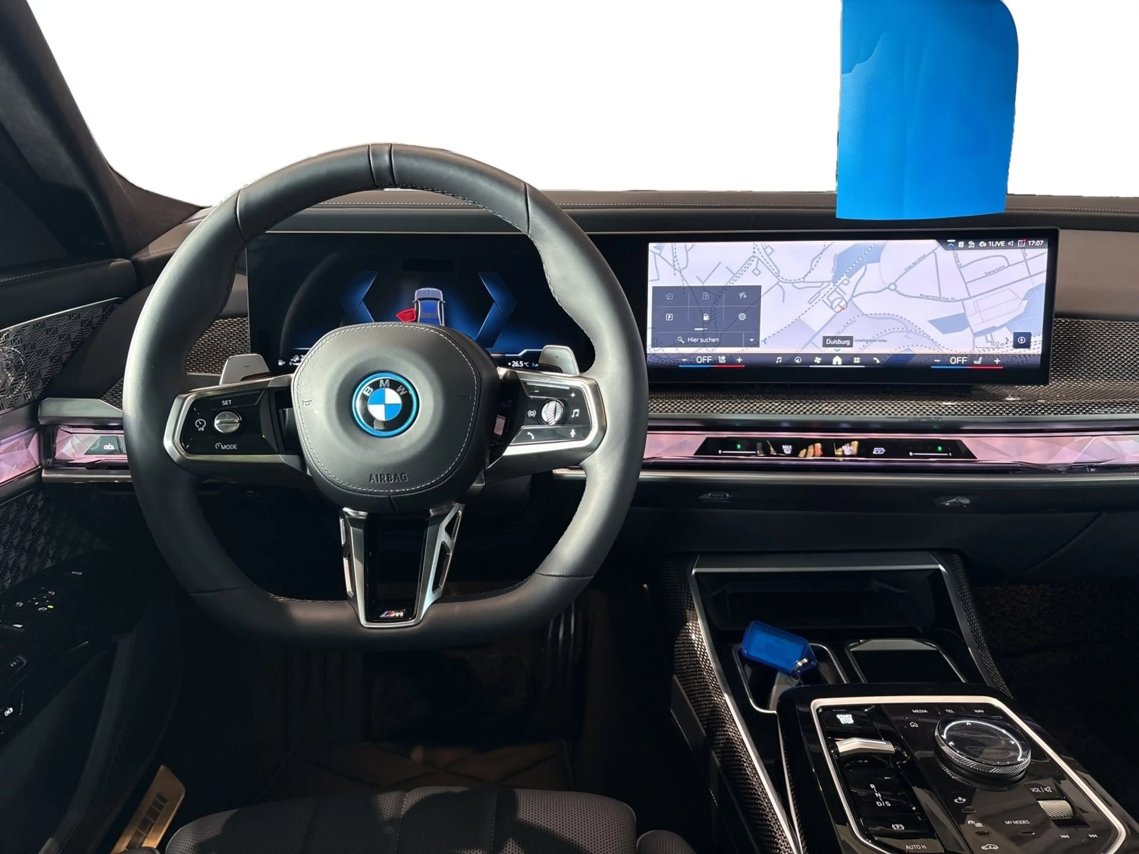 BMW 750 e xDrive — photo 14