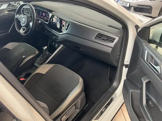 Volkswagen Polo view 15