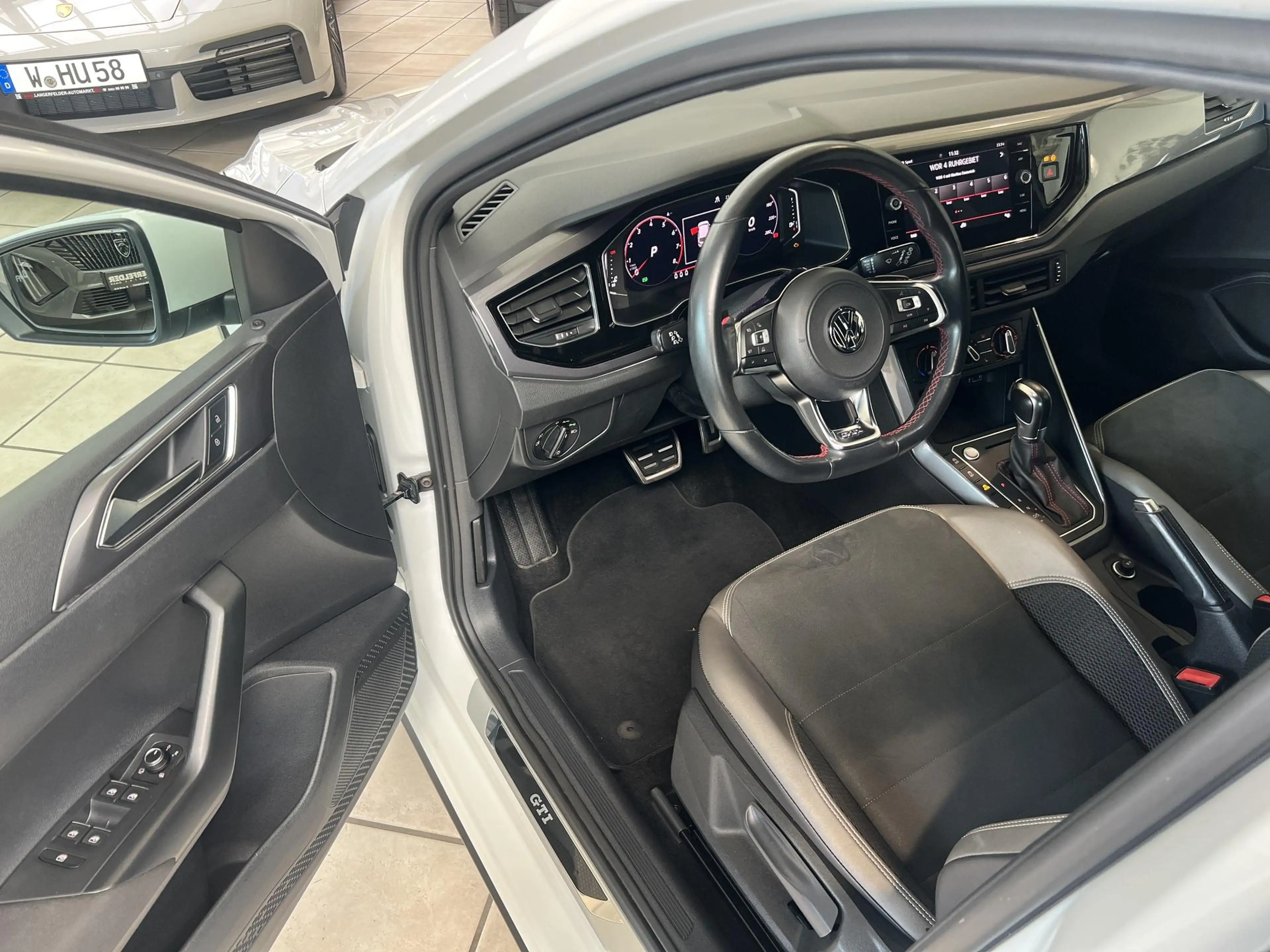 Volkswagen Polo GTI Volkswagen Polo GTI 2.0 TSI GTI OPF/KAMERA/DAB — photo 11