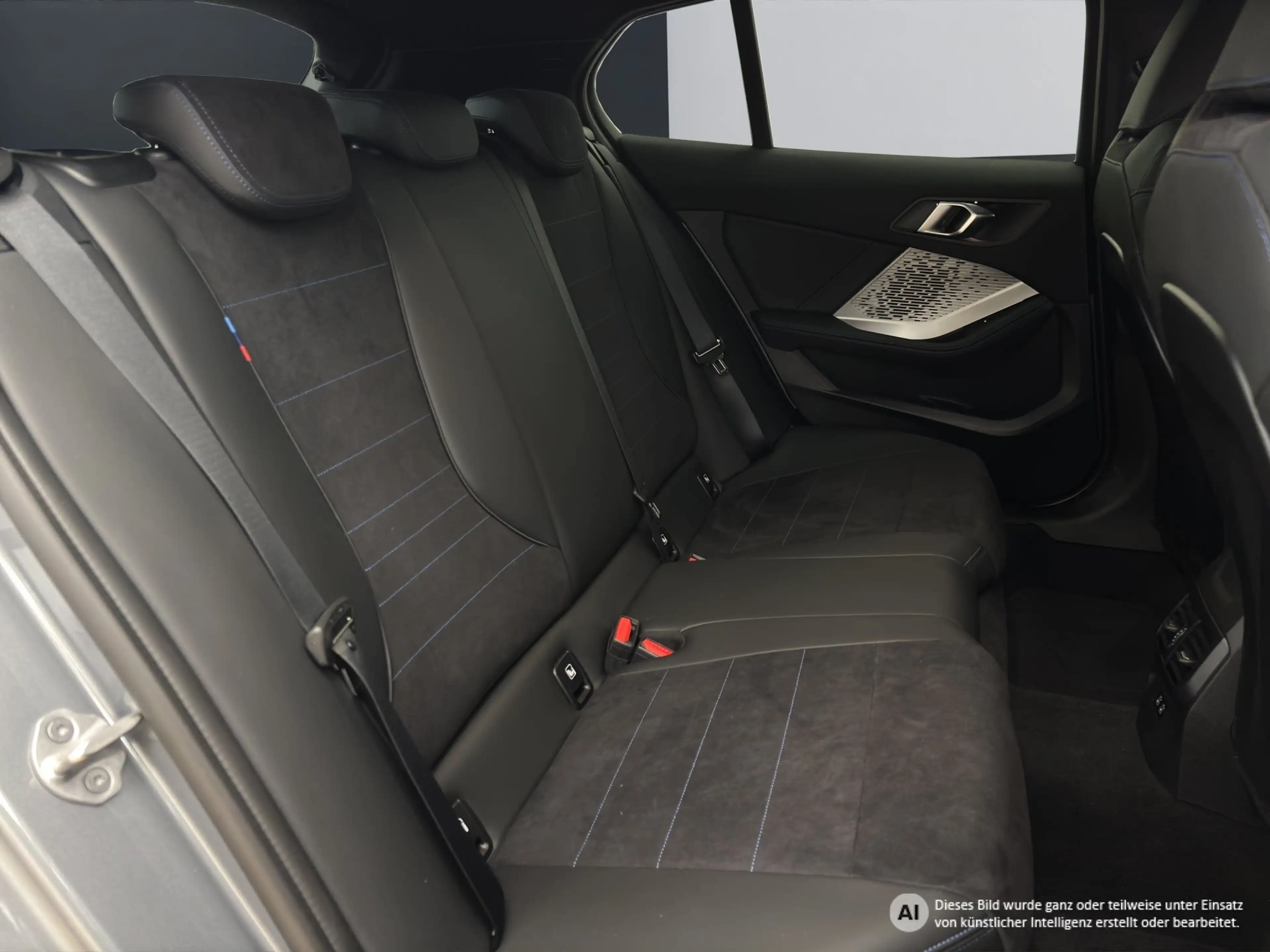 BMW 120 [M Sport, Navi, 19" LMR, RFK, SHZ, LED, DAB] — photo 10