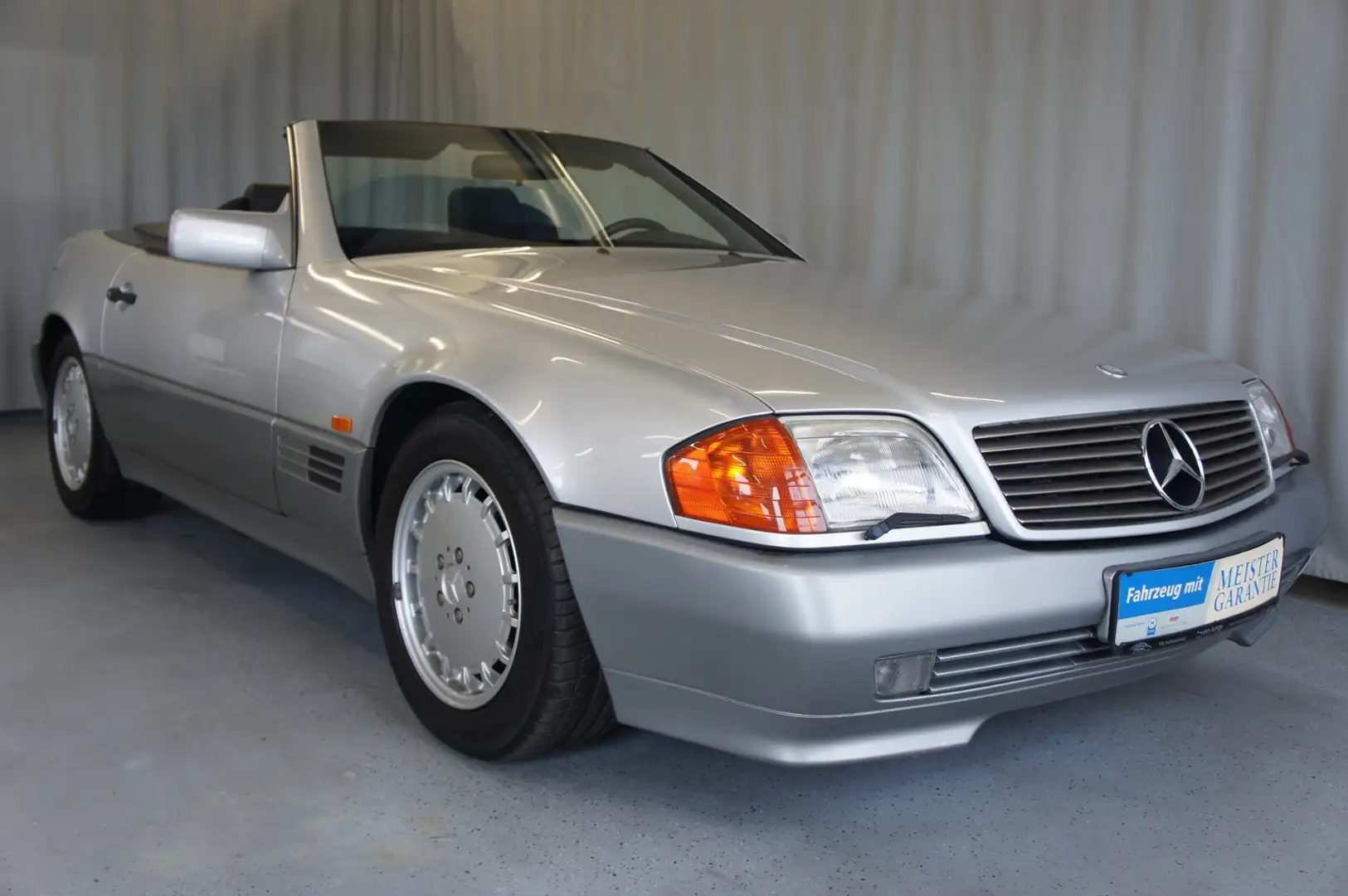 Mercedes-Benz SL 500 mit H-Kennzeichen #K043-607 Silber - 1