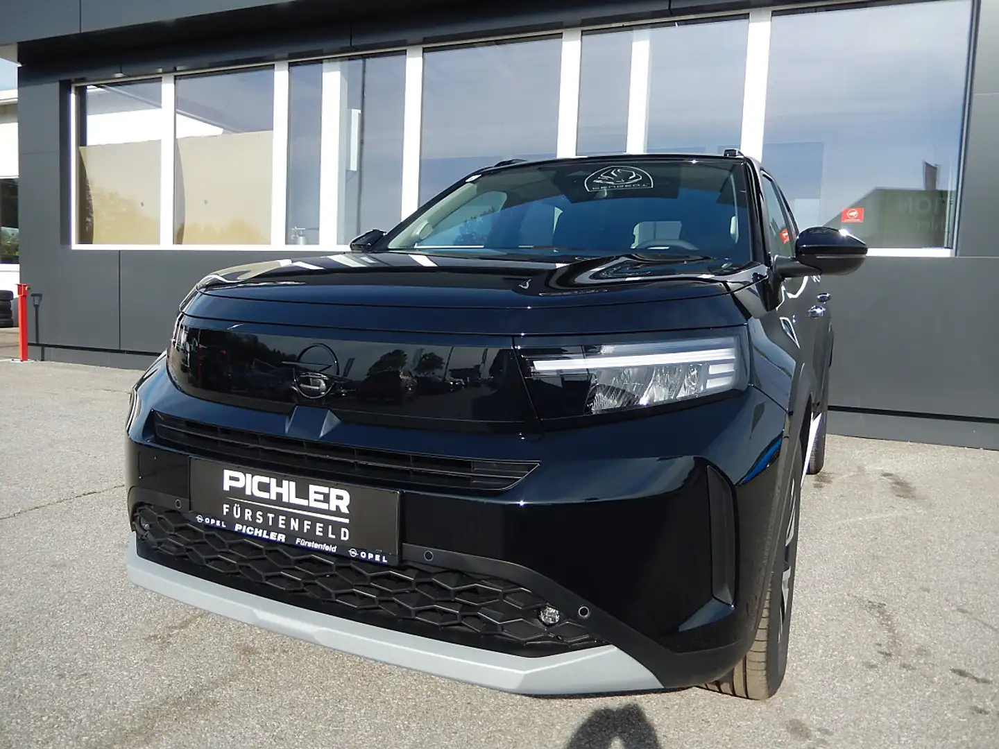 Opel Frontera 1.2 DI MHEV GS Aut. Schwarz - 1