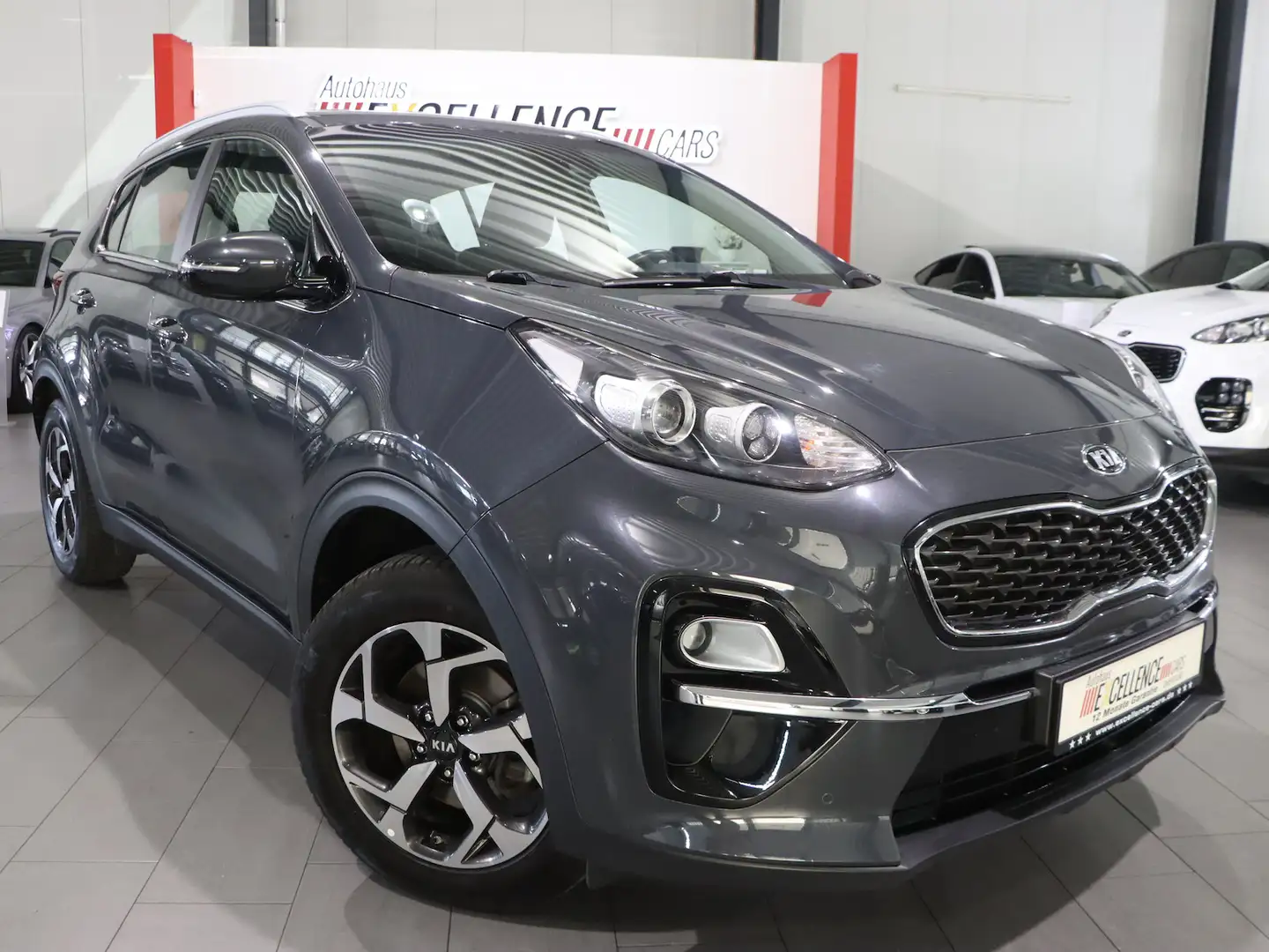 Kia Sportage 1.6 CRDI VISION / NAVI+KAMERA+APPLE Gris - 2