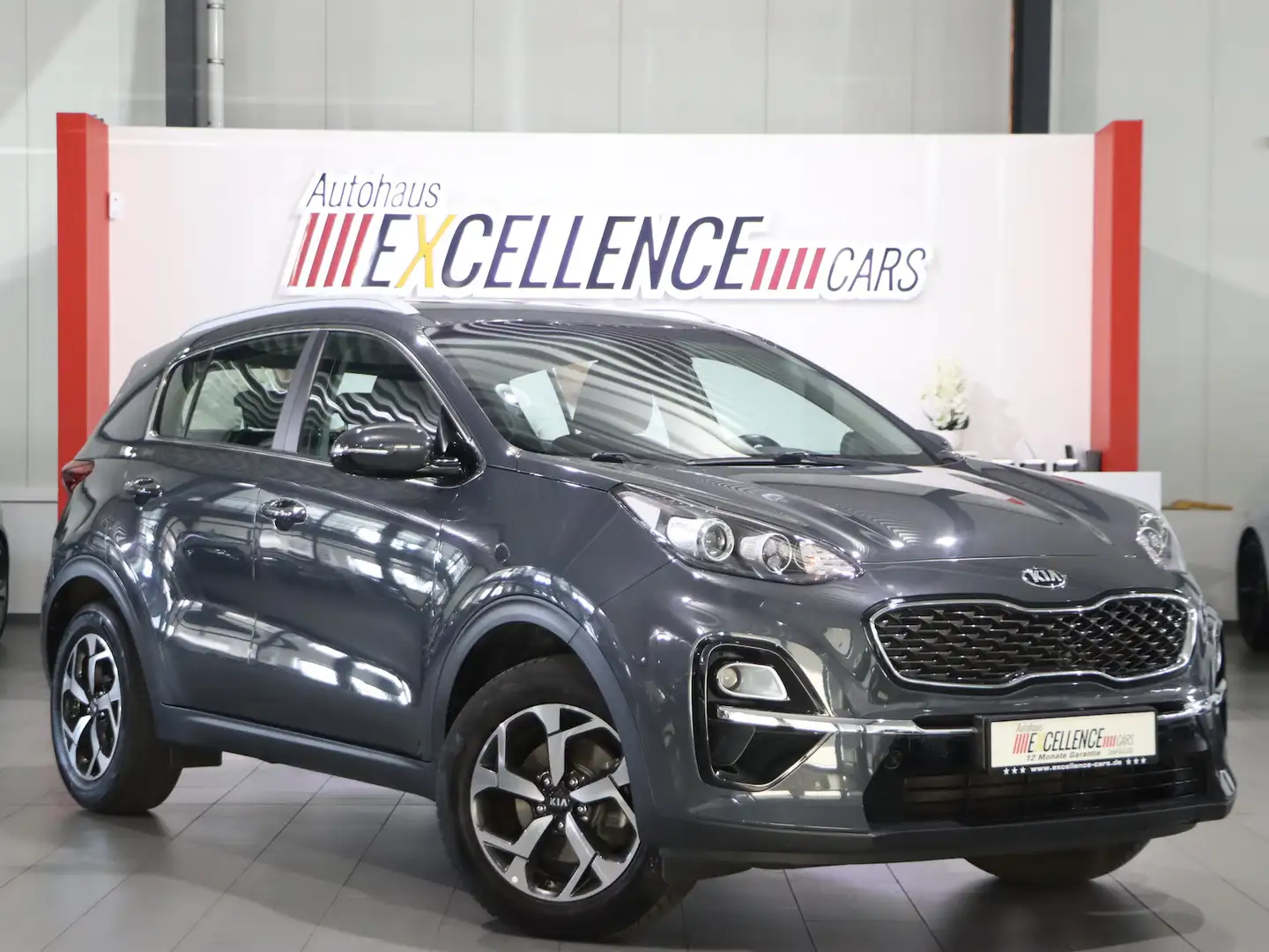 Kia Sportage 1.6 CRDI VISION / NAVI+KAMERA+APPLE Gris - 1