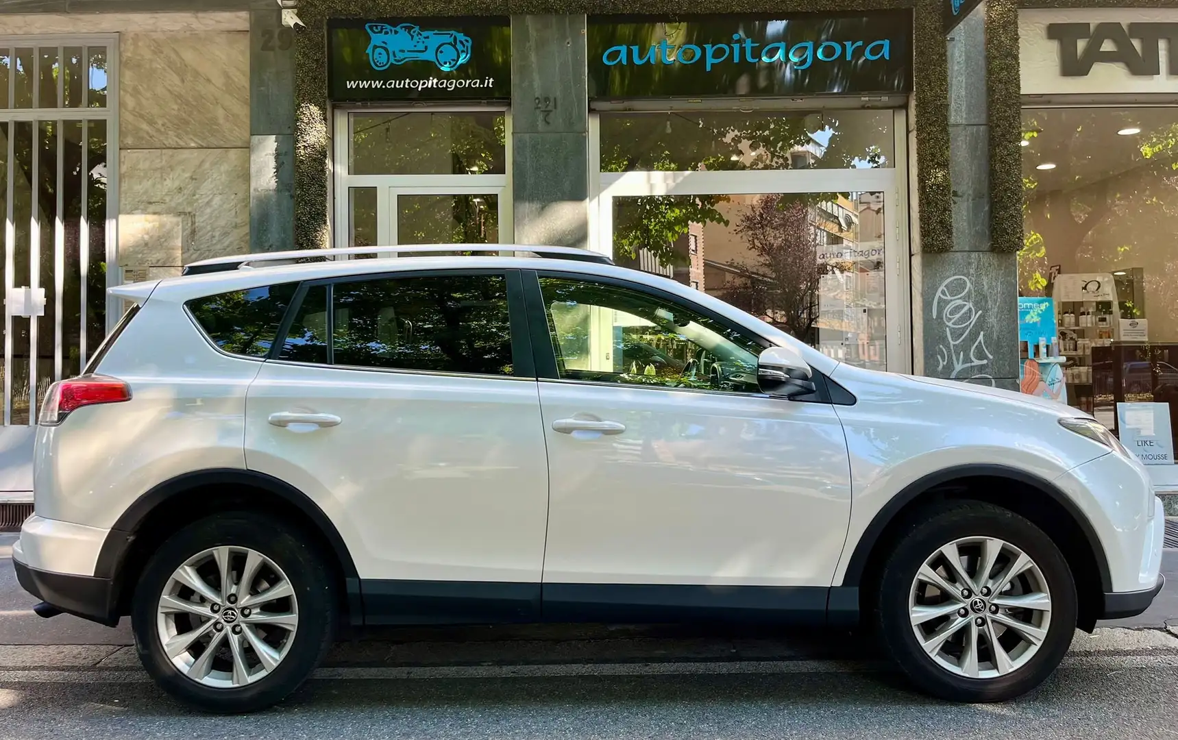 Toyota RAV 4 Rav4 IV 2016 Rav4 2.0 d-4d  2wd mt my17 Bianco - 1