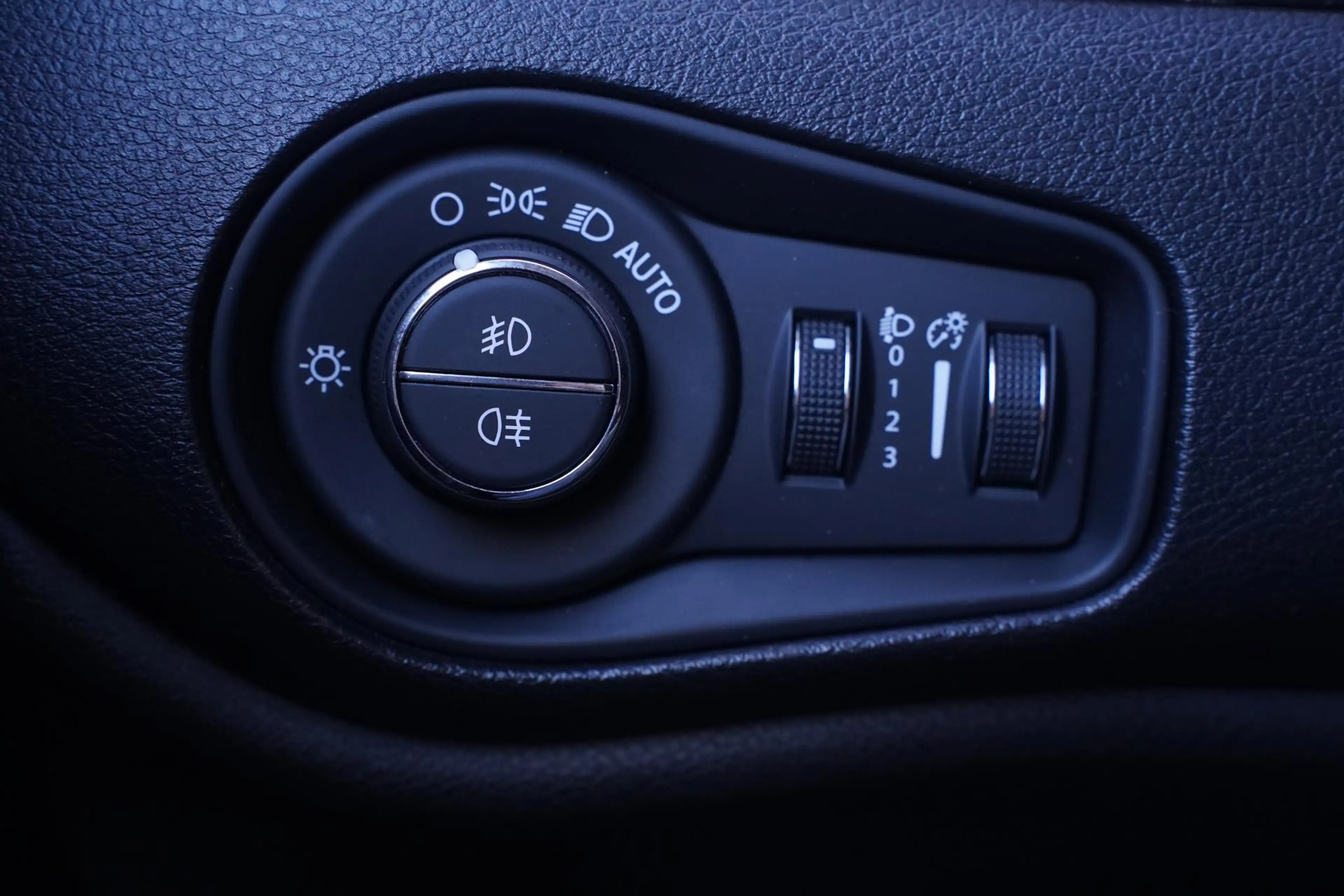 Jeep Renegade 1.3T DDCT Limited automaat climatronic 16"-lmv stu — photo 24
