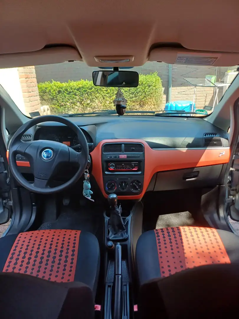 Fiat Punto 60 SX Grau - 1