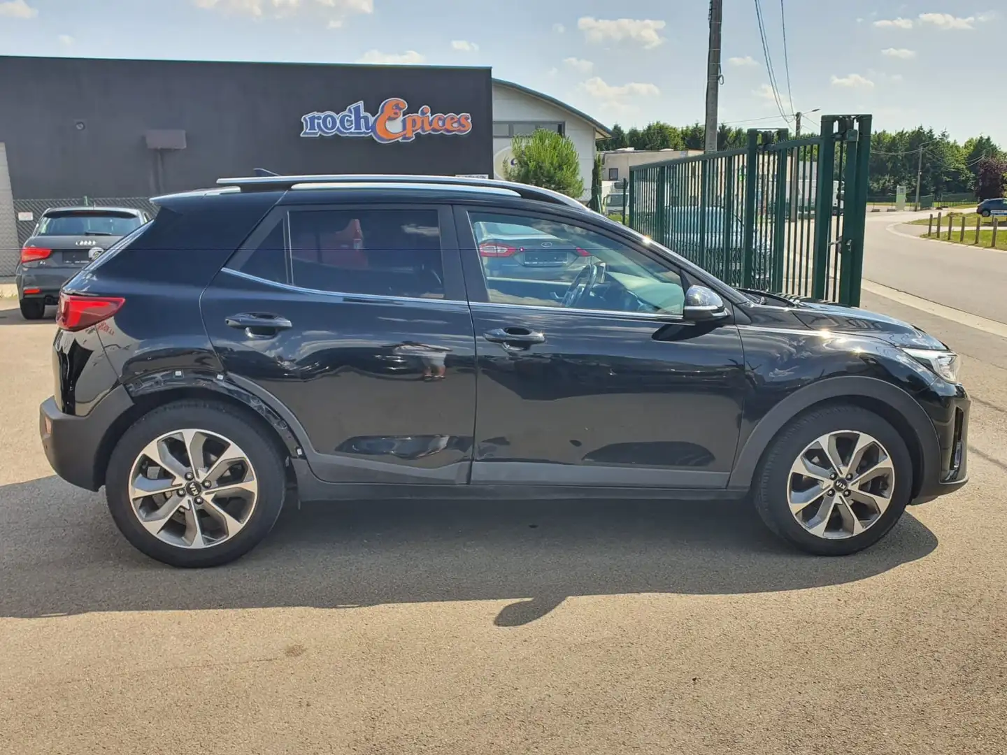 Kia Stonic Stonic 1.4i ESS ° GPS°CUIR°CLIM°CAMERA Noir - 2