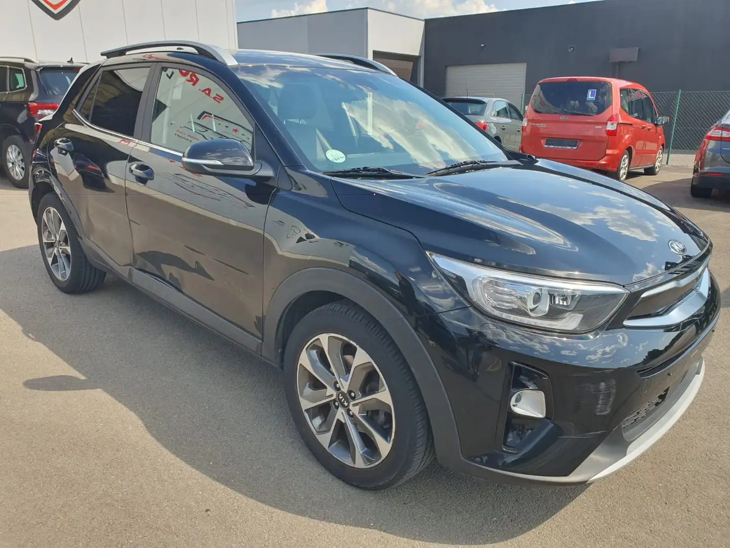 Kia Stonic Stonic 1.4i ESS ° GPS°CUIR°CLIM°CAMERA Noir - 1