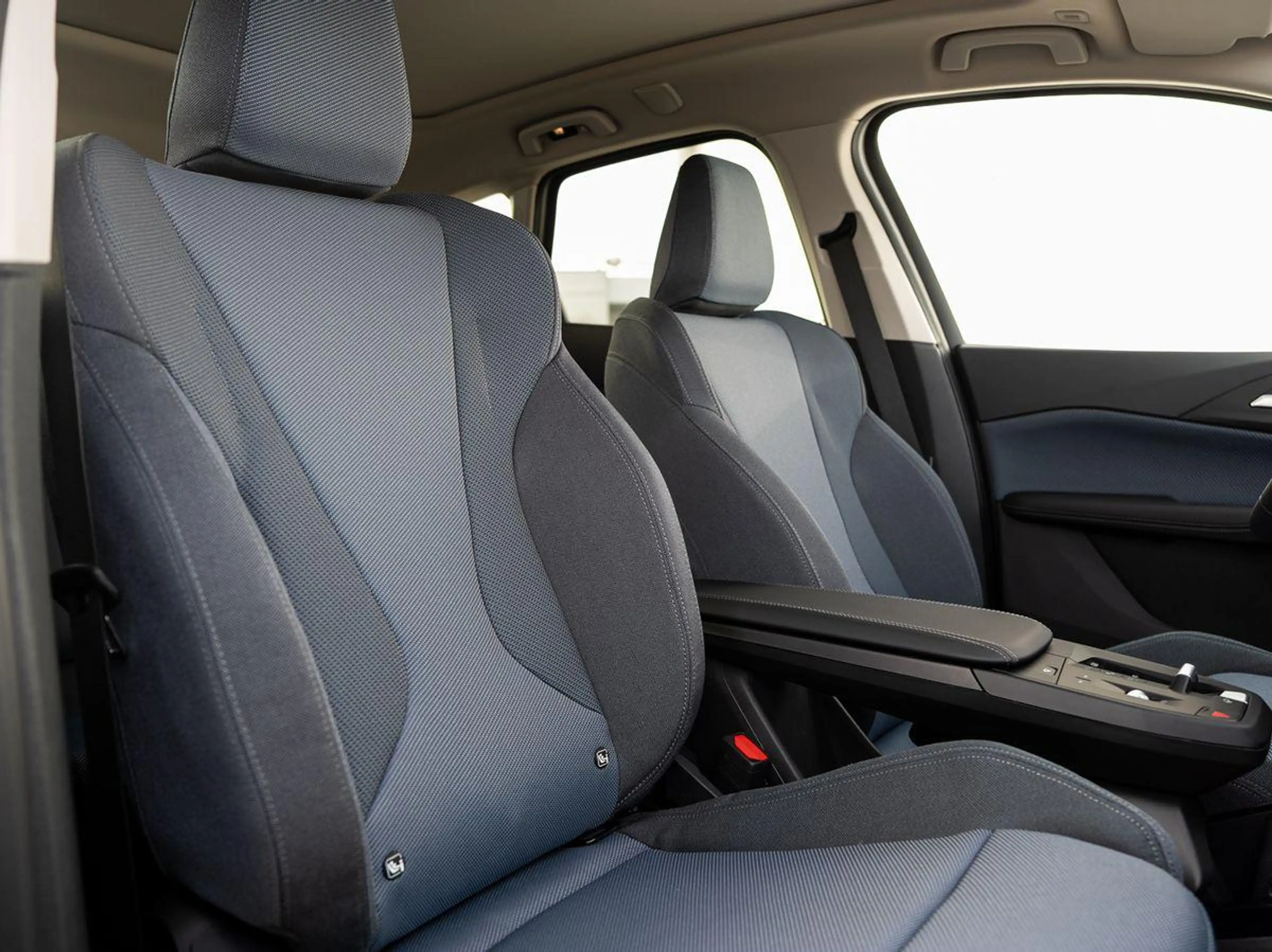 BMW 220 220d Active Tourer AHK PANO Sportsitze SoGlas — photo 13