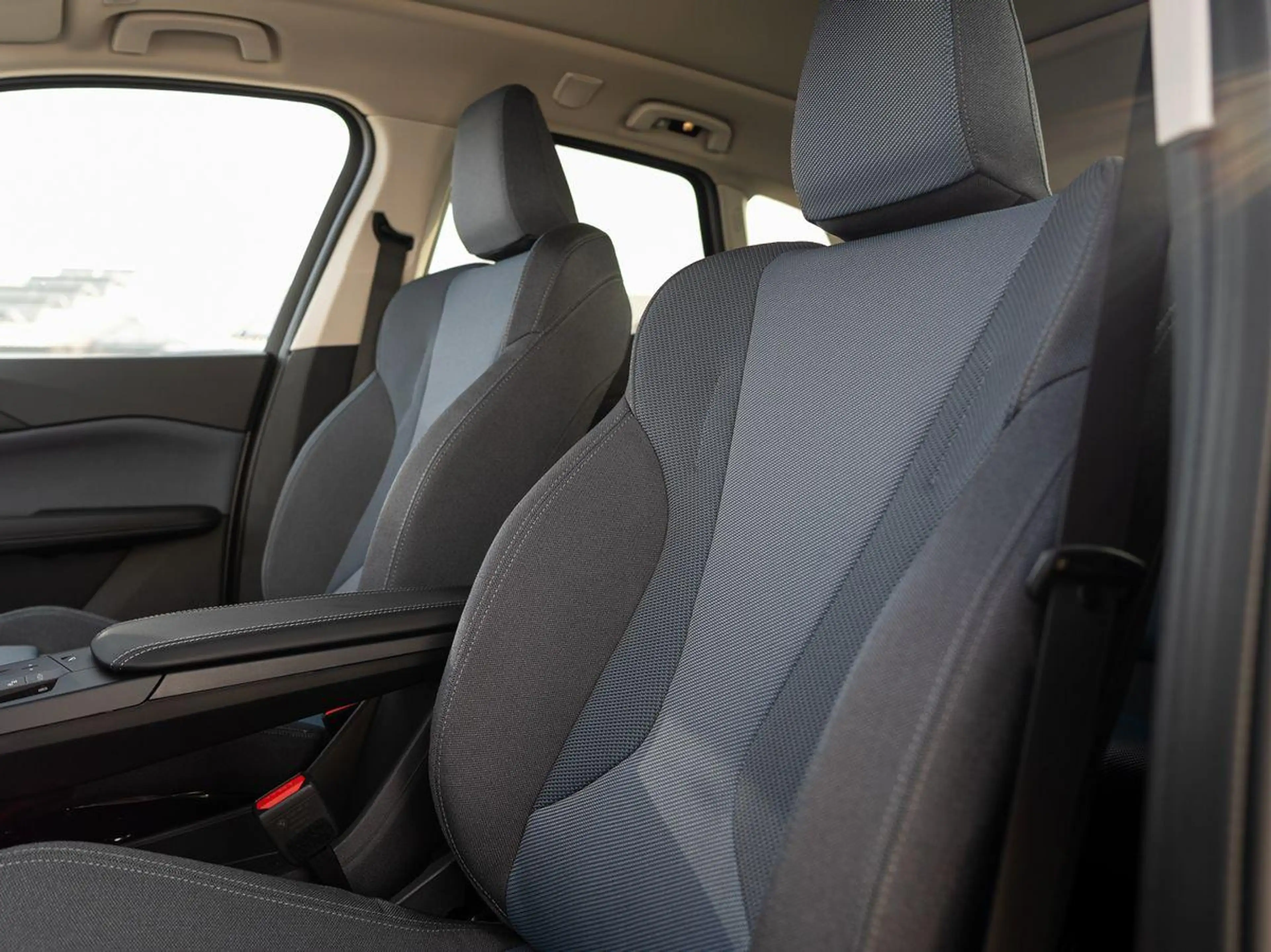 BMW 220 220d Active Tourer AHK PANO Sportsitze SoGlas — photo 9