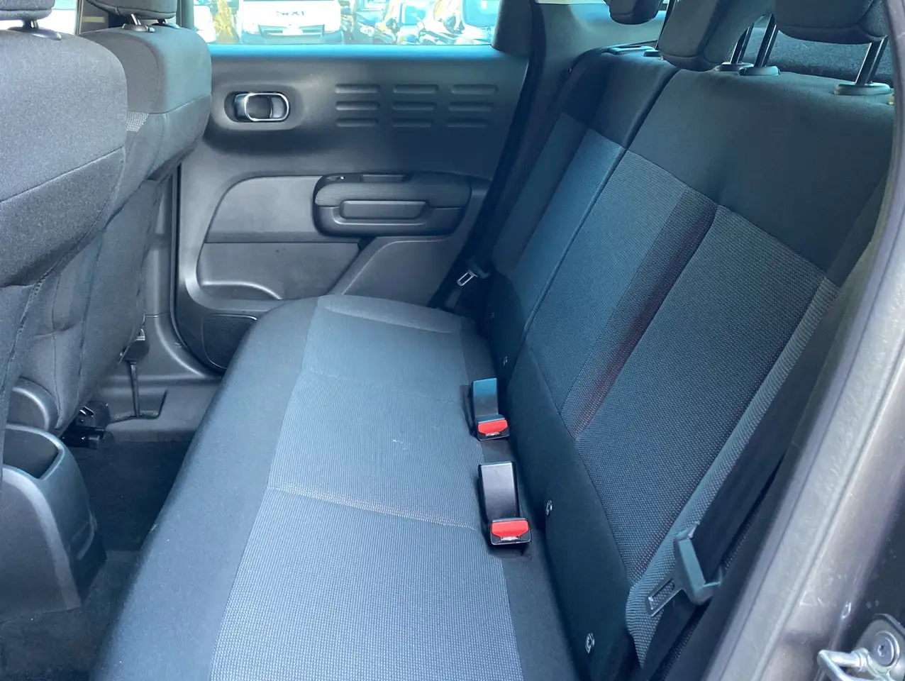 Citroen C3 Aircross Plus 1.2 *Einparkhilfe*Klima*Navi 8