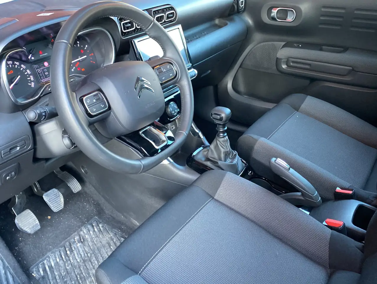 Citroen C3 Aircross Plus 1.2 *Einparkhilfe*Klima*Navi 6
