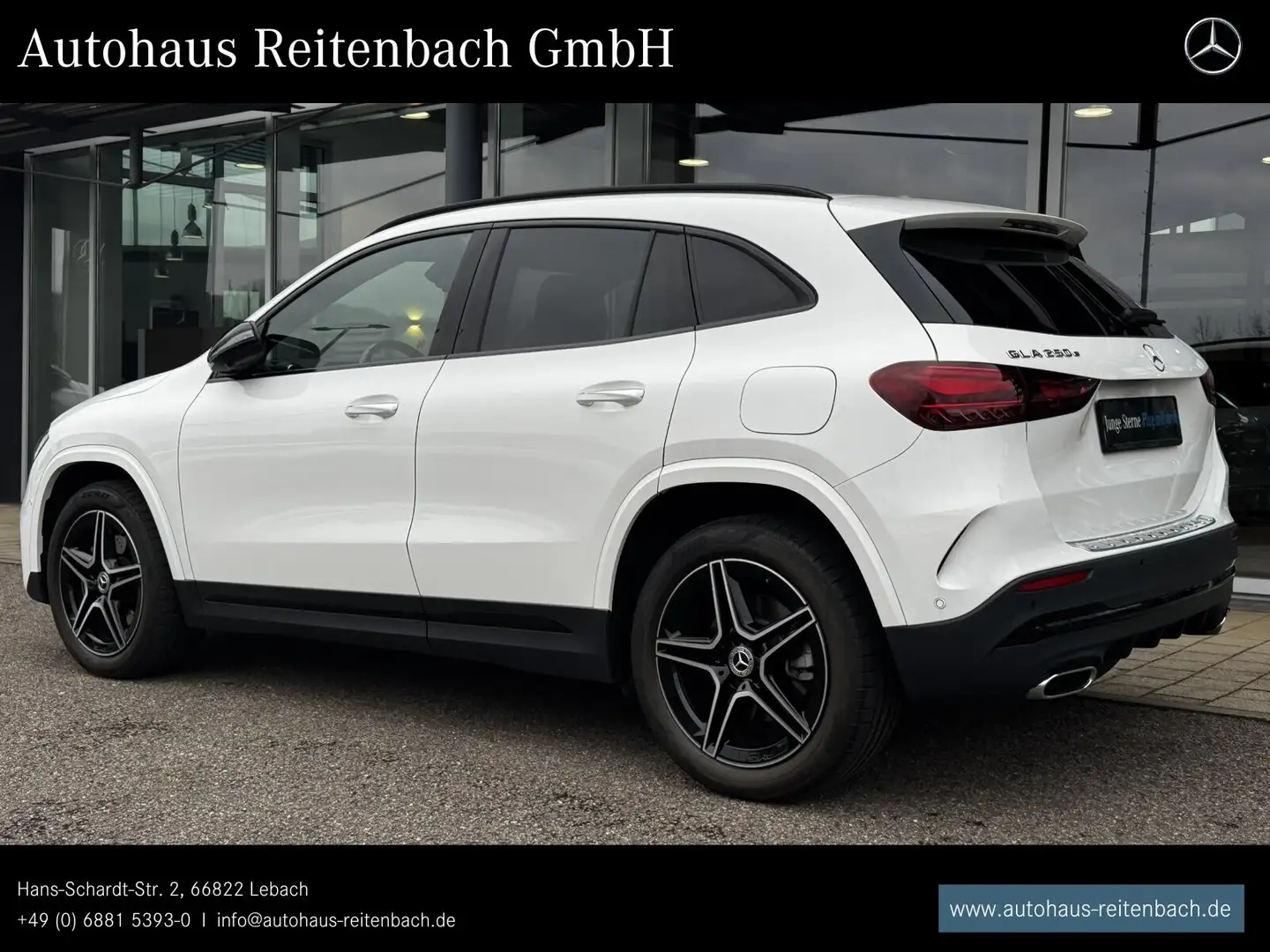 Mercedes-Benz GLA 250 GLA250E AMG+DISTR+TOTWI KEYLESSGO+LED+NIGHT+360° Weiß - 2