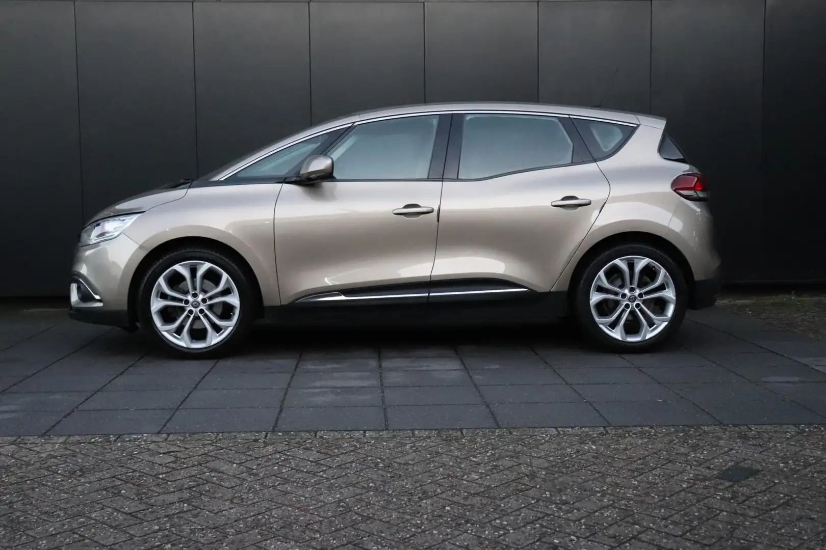 Renault Scenic 1.2 TCe | TREKHAAK | PDC | CRUISE | NAVI | Marrón - 2