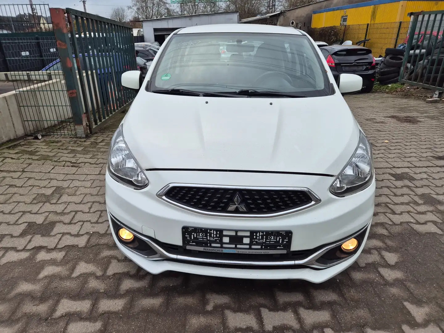 Mitsubishi Space Star Basis Tüv Neu Fehér - 2