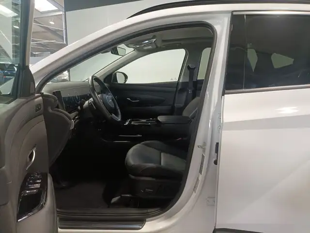Hyundai Tucson view 8