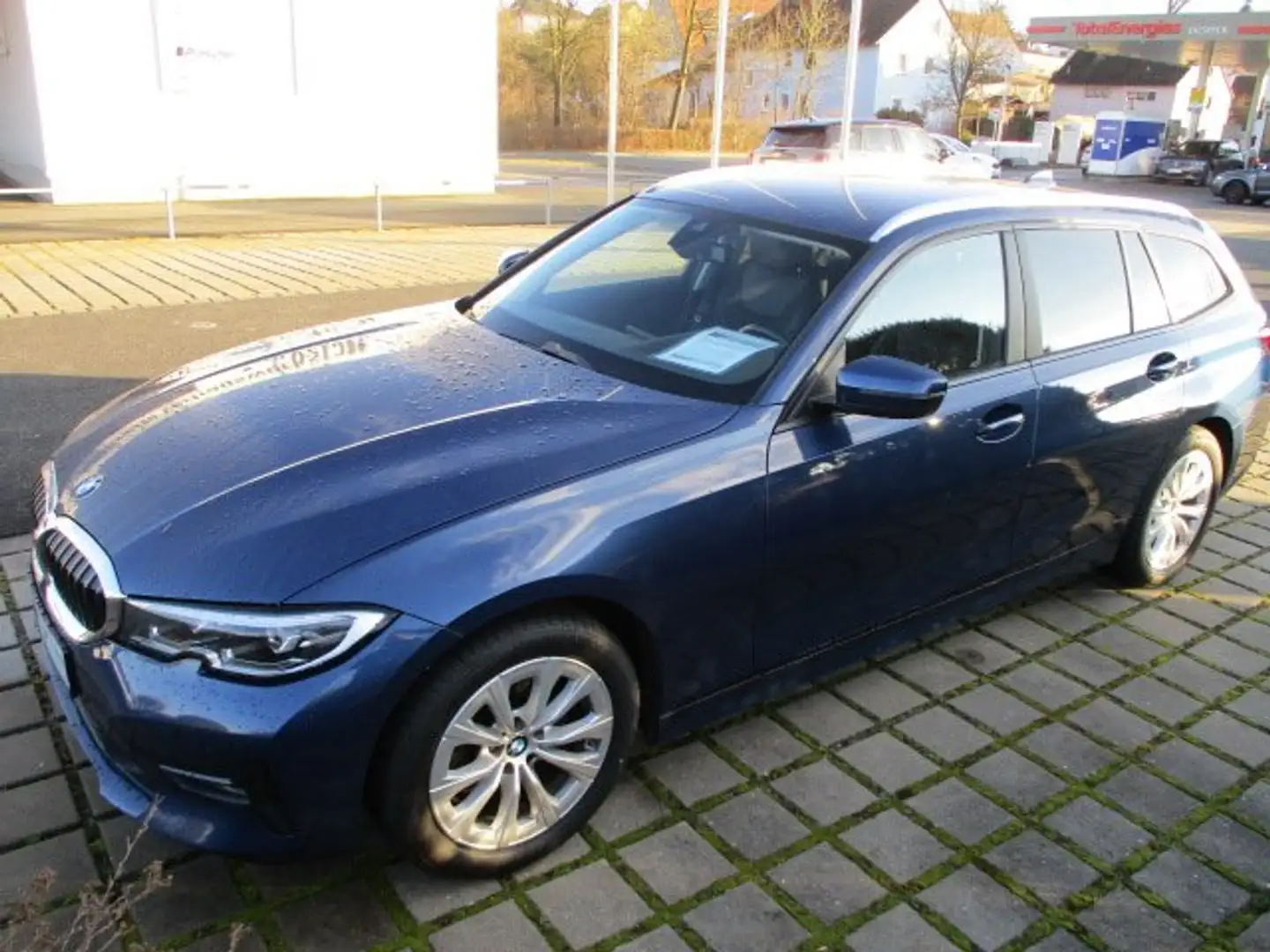 BMW 320 320d Touring A/LC Prof/HuD/HiFi/ACC/DAB Blau - 2