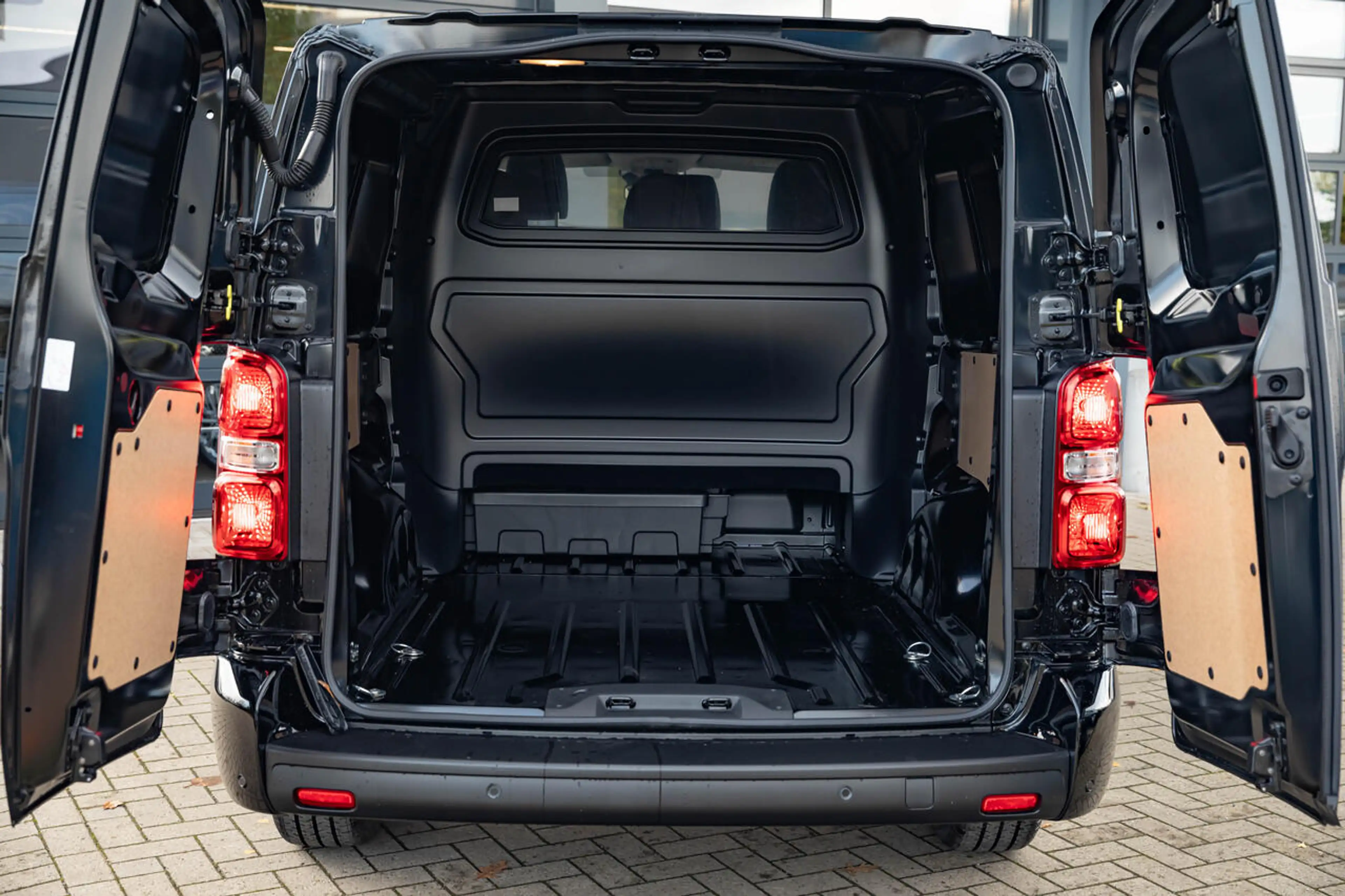 Peugeot Expert DC 145pk AT | 5-zit Premium bruin leder | LED I... — photo 9