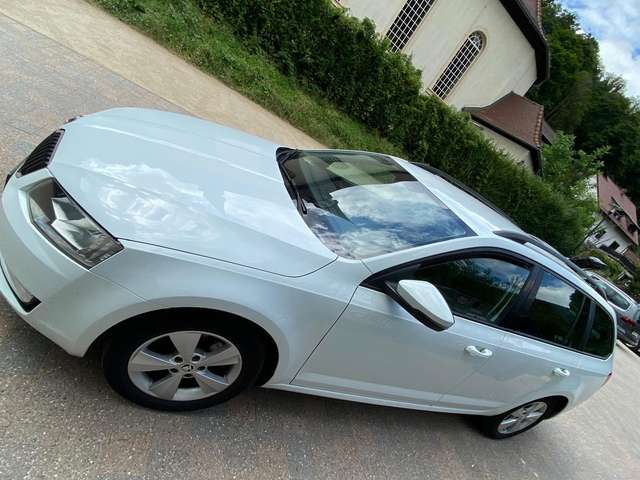 Imagine Skoda Octavia Octavia Combi 2.0 TDI DSGAmbition