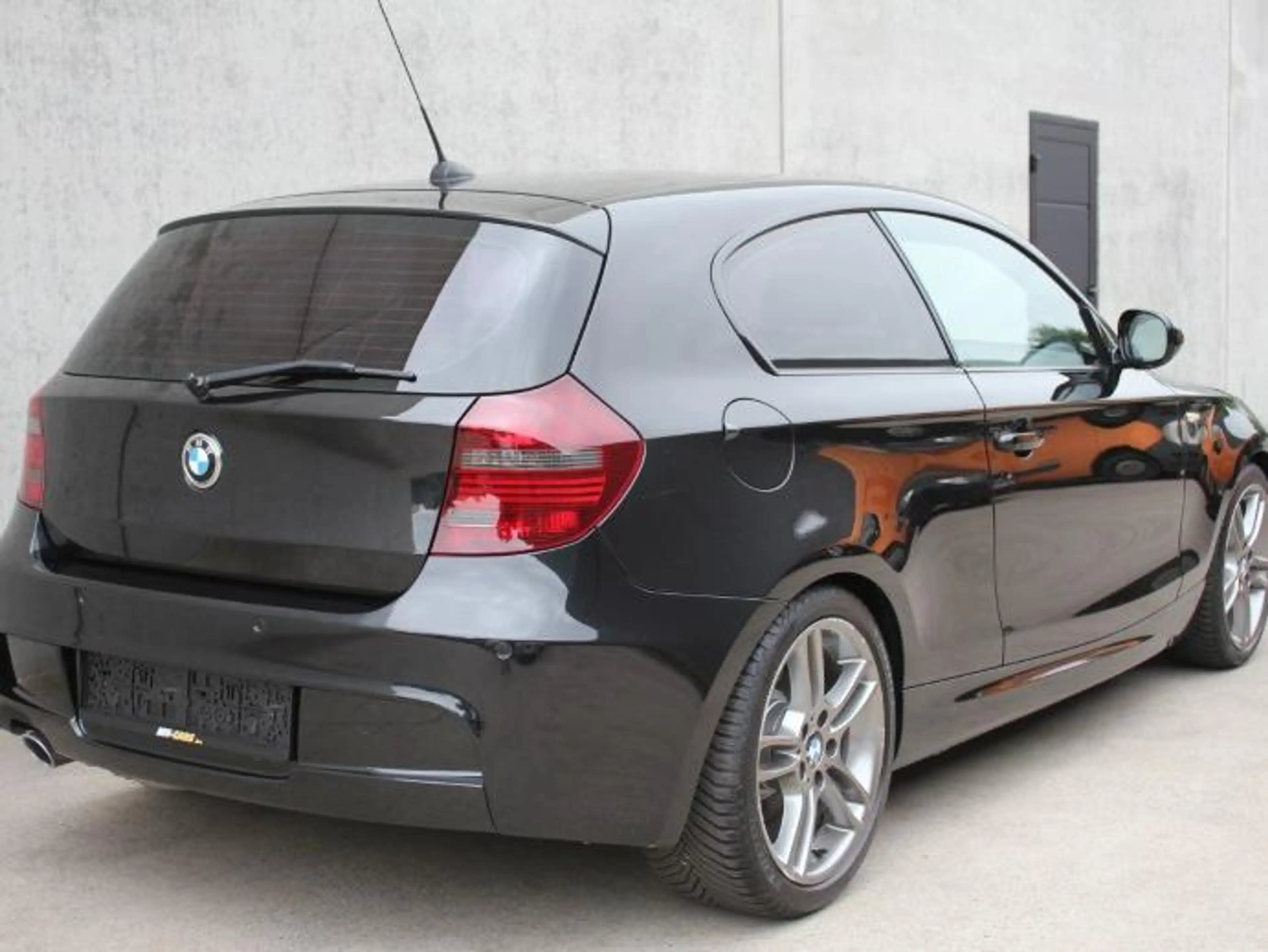 BMW 118 118i — photo 7