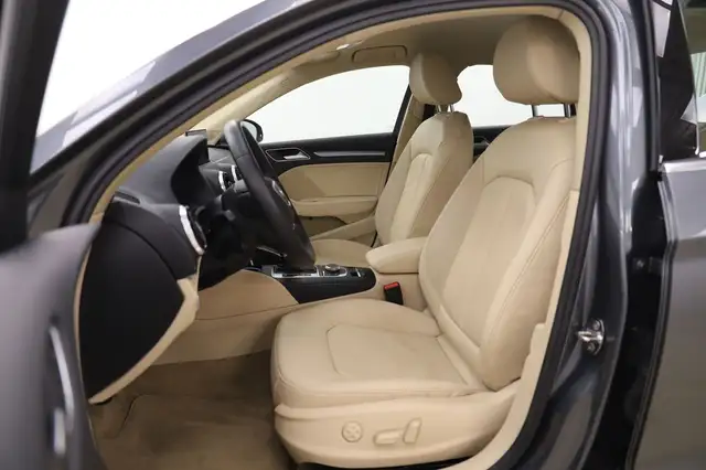 Audi A3 view 9