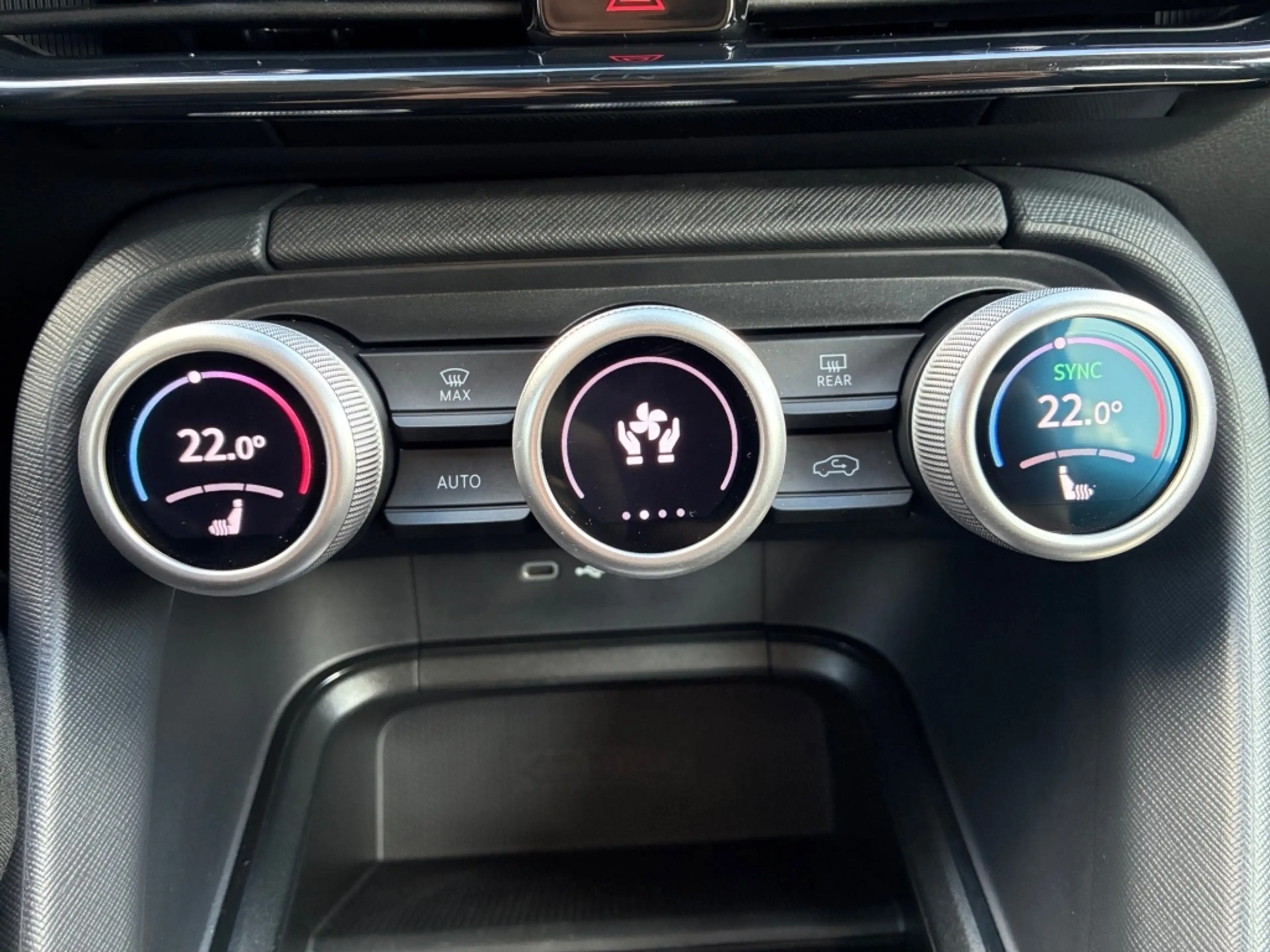 Skoda Kodiaq 2.0 TDI 142 kW 4x4 Selection Standh. Dist — photo 3