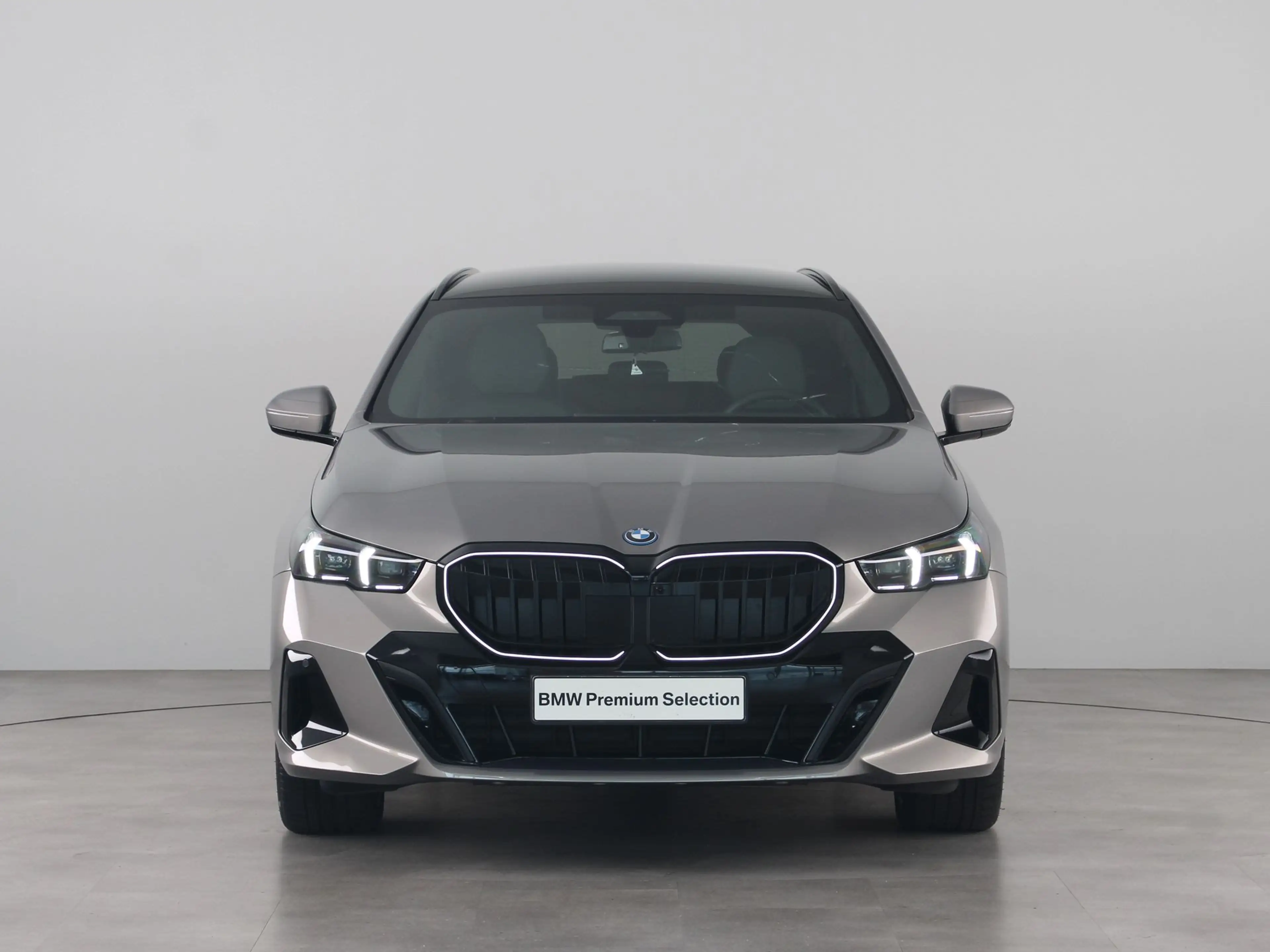 BMW 550 5 Serie 550e Touring xDrive — photo 8