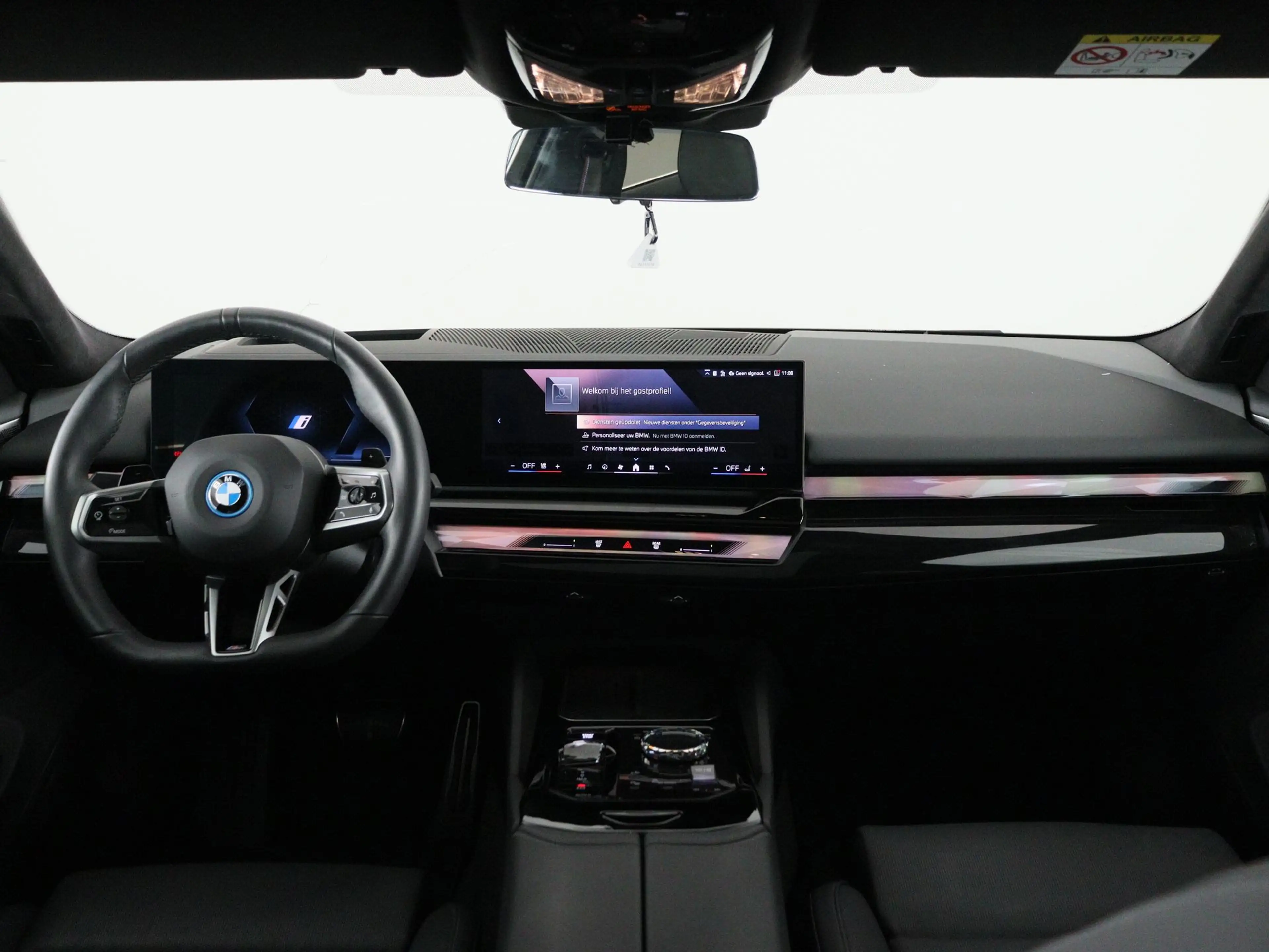 BMW 550 5 Serie 550e Touring xDrive — photo 15