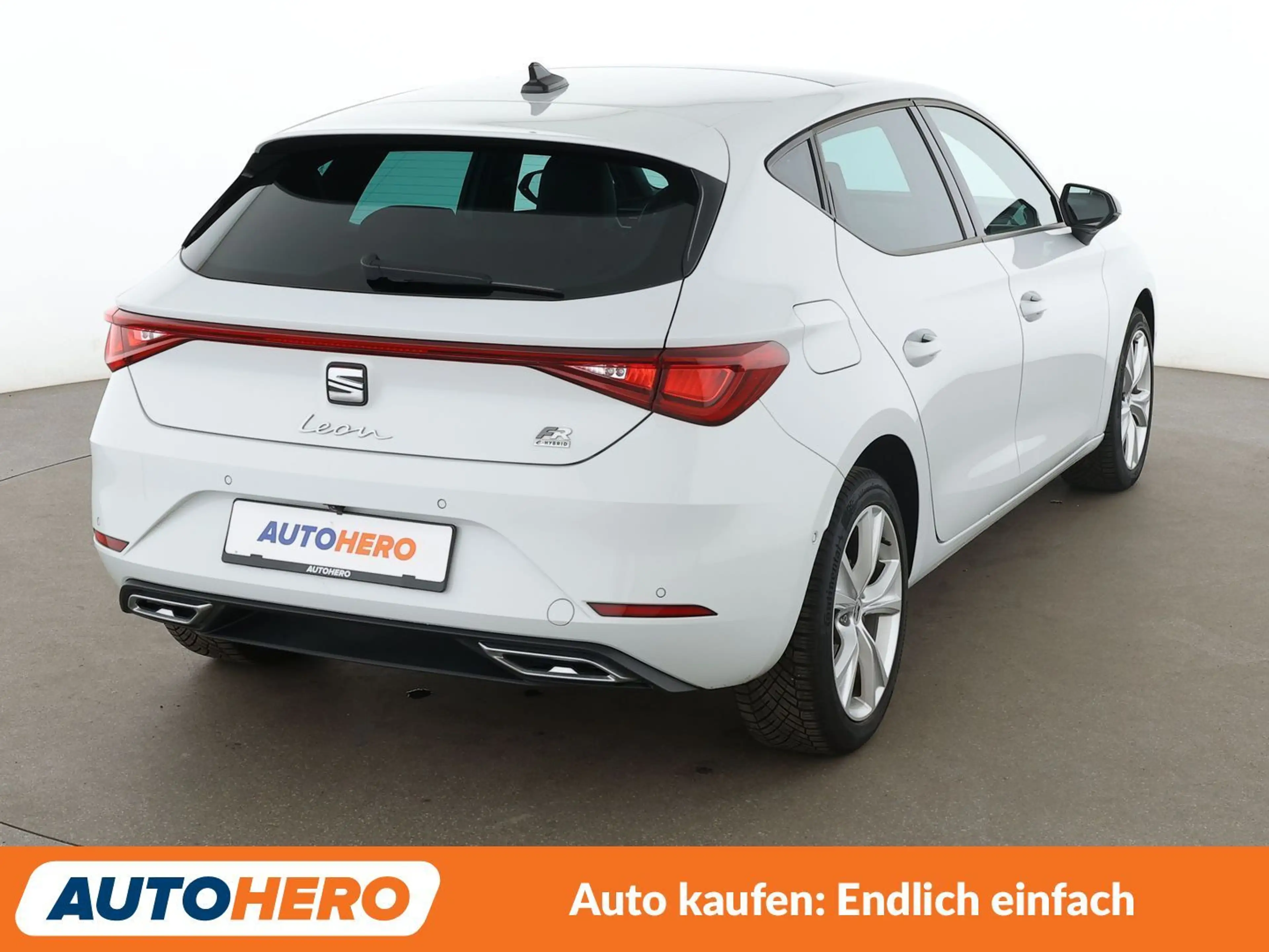 SEAT Leon e-Hybrid 1.4 TSI e-HYBRID FR Aut.*NAVI*CAM*TEMPO*SHZ*LHZ* — photo 6