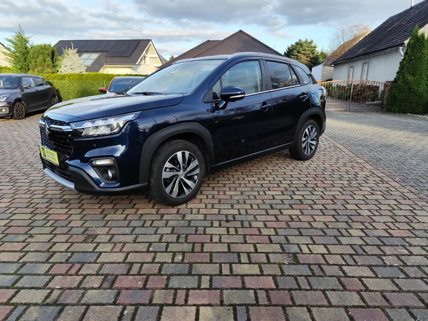 Suzuki S-Cross Comfort+ AllGrip Blau - 2