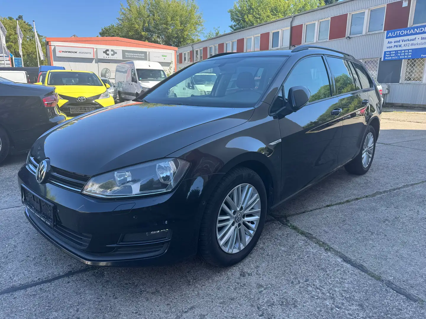 Volkswagen Golf Variant 2.0L Cup BMT Zwart - 1