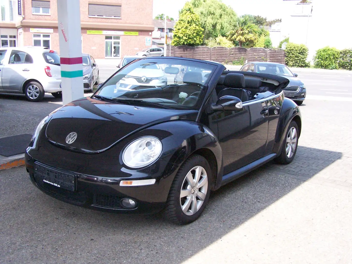 Volkswagen New Beetle 1.6 Schwarz - 2