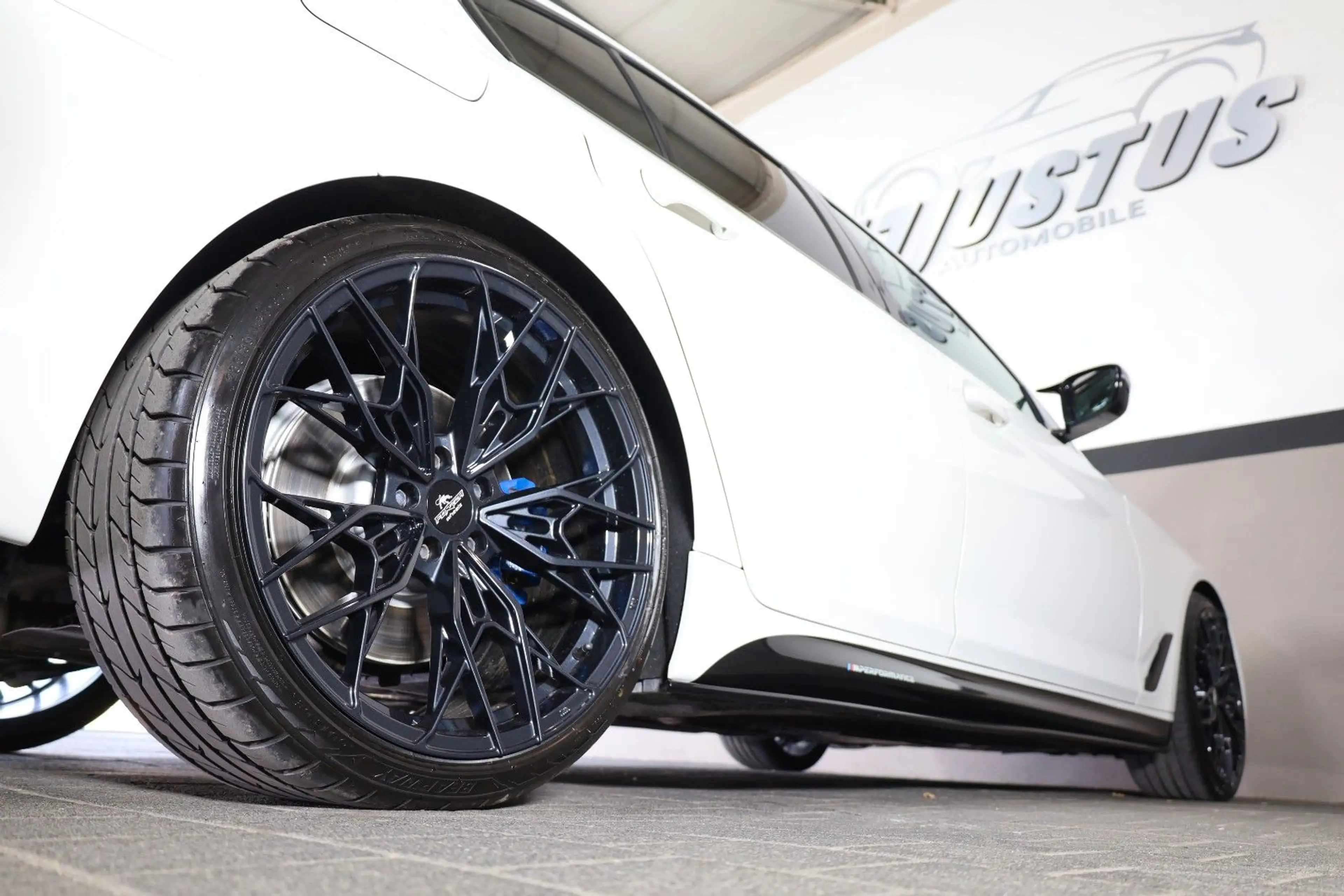 BMW 550 i xDrive/SHZ/LHZ/HK/TOTW/SBD/KAMERA/PDC/R20 — photo 7